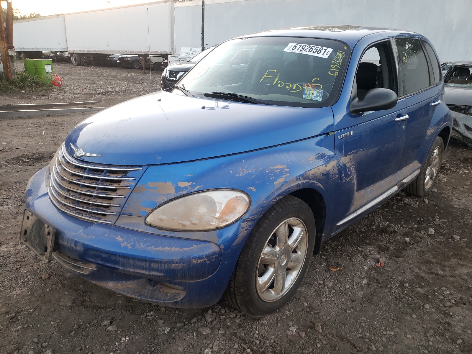 Фото 2 с аукциона – 2003 CHRYSLER PT CRUISER с VIN 3C8FY68B03T632837