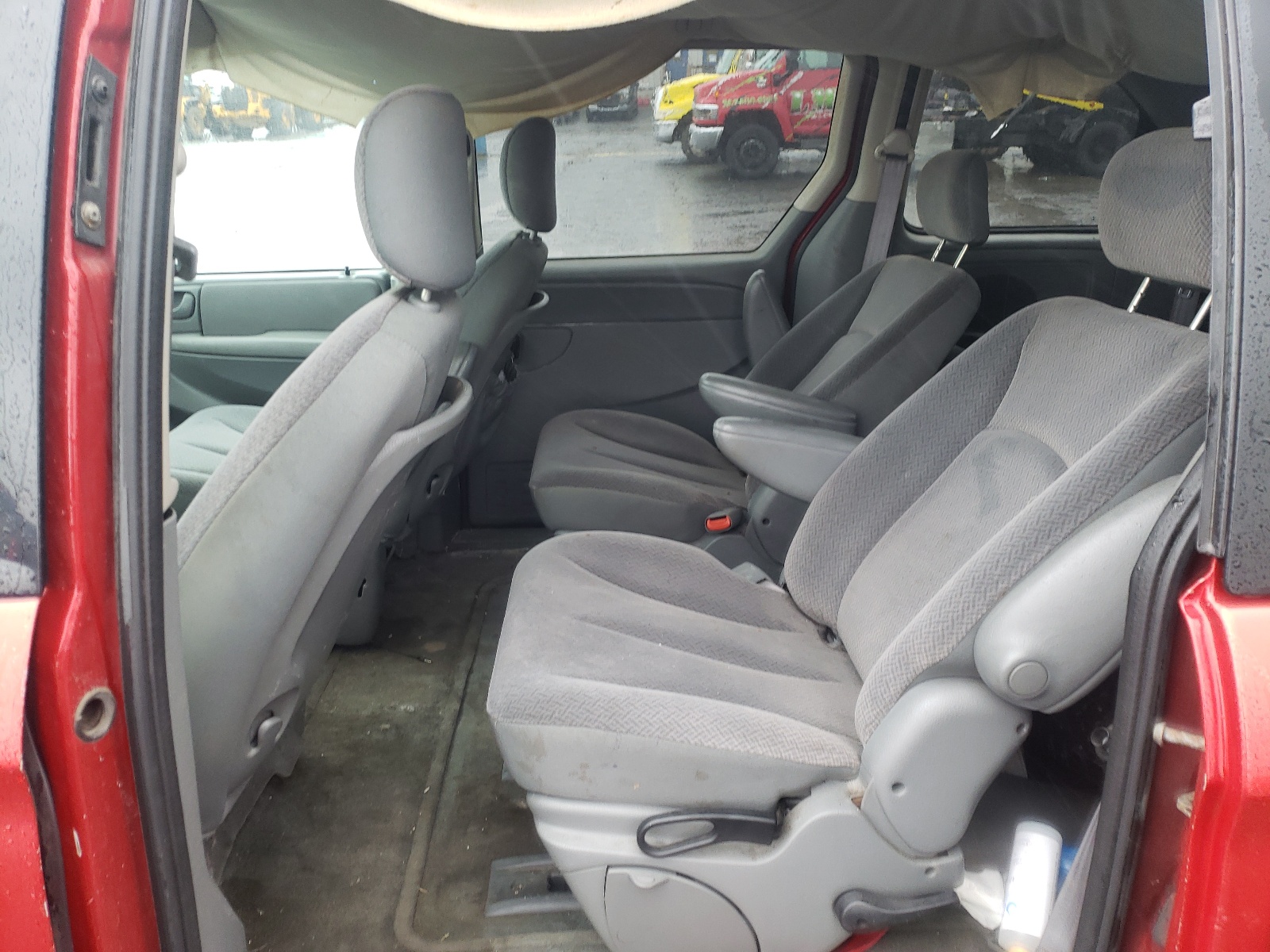 صورة رقم 6 من المزاد - 2005 DODGE CARAVAN SX مع VIN 1D4GP45R25B354027