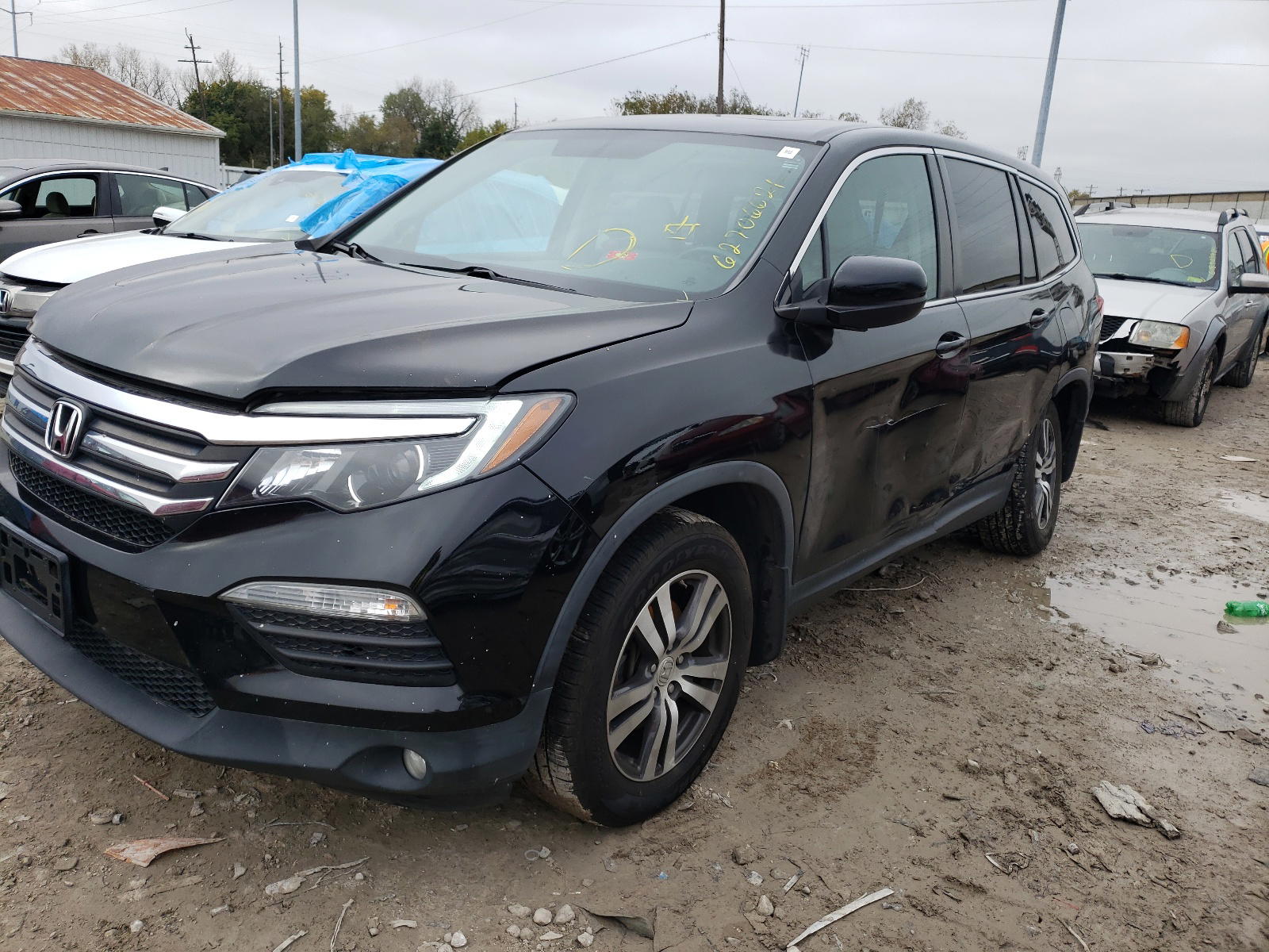 Photo 2 from auction – 2017 HONDA PILOT EXL with VIN 5FNYF6H59HB019096