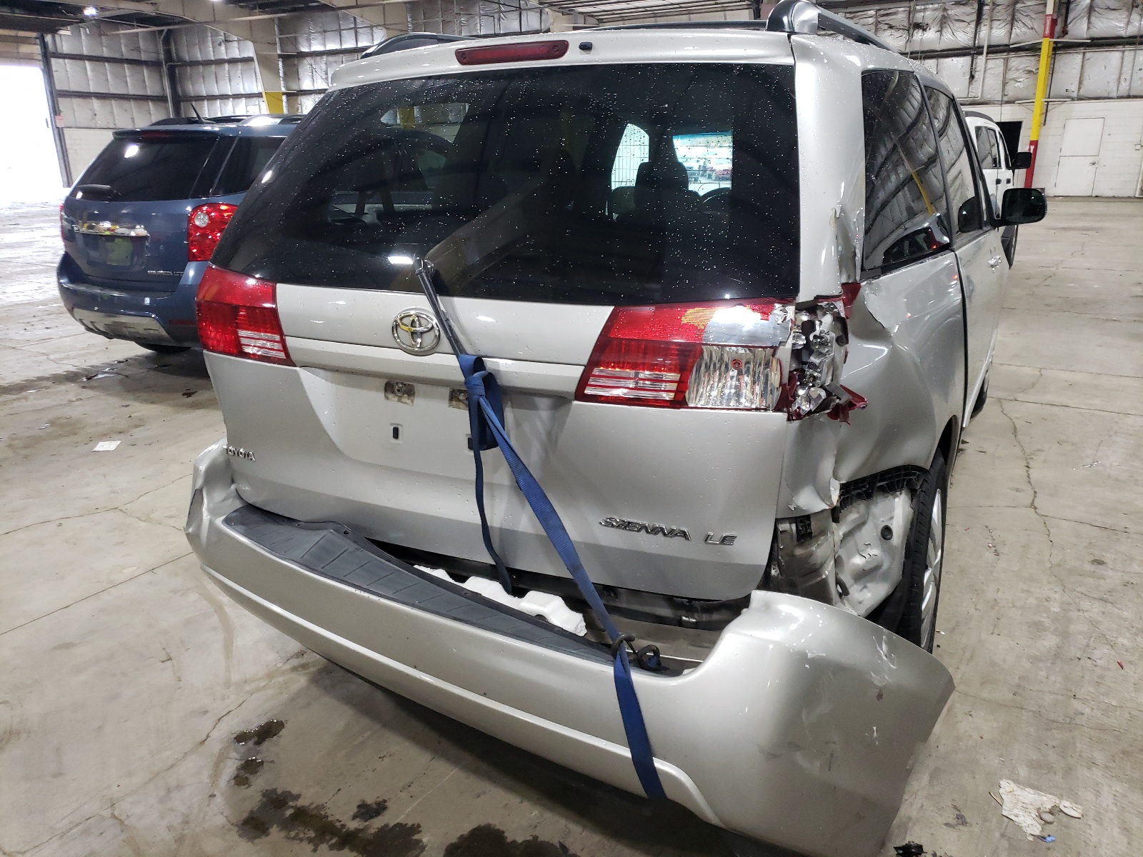Photo 9 from auction – 2005 TOYOTA SIENNA with VIN 5TDZA23C55S350055