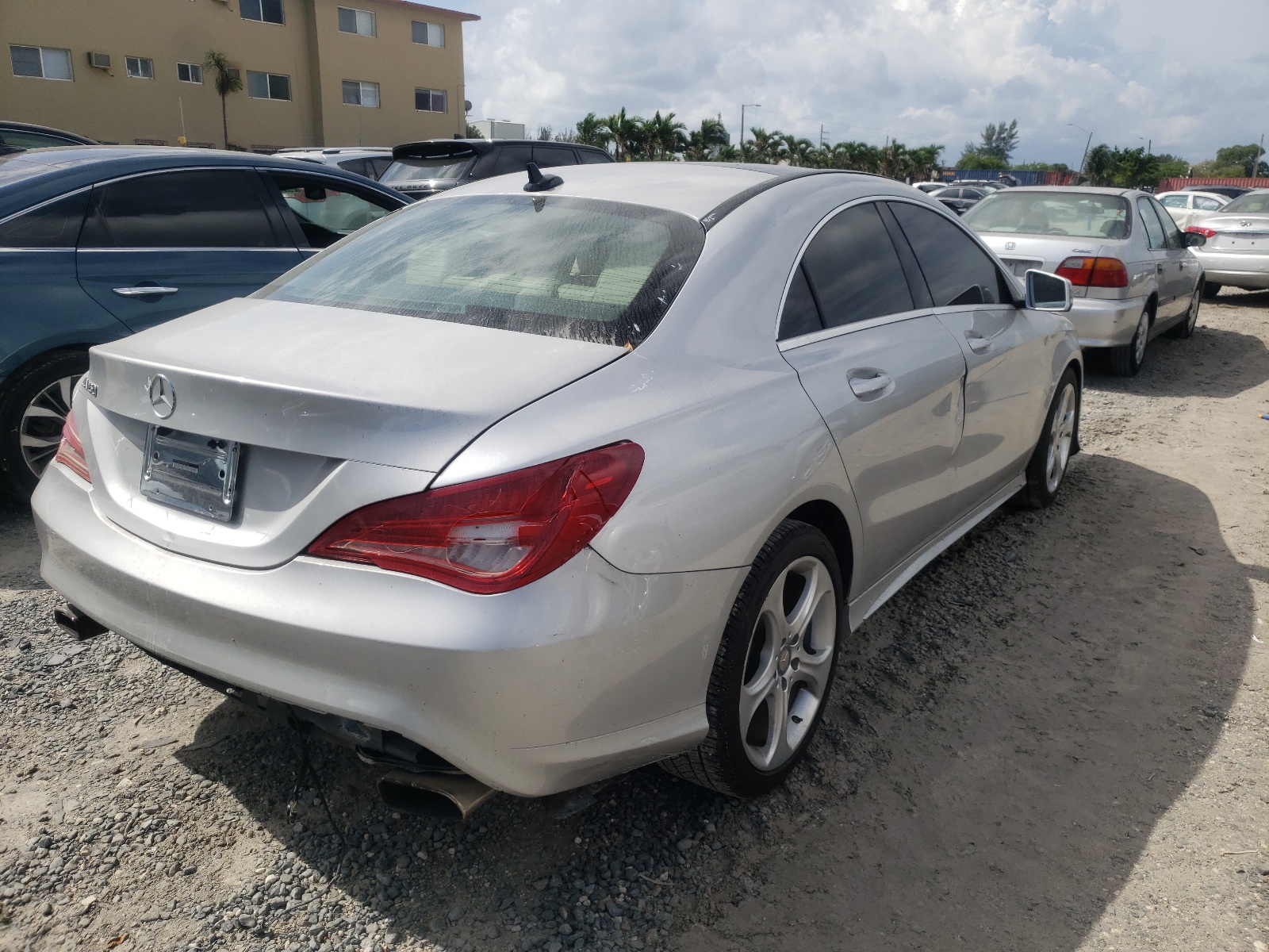 Photo 4 from auction – 2018 MERCEDES-BENZ CLA 250 with VIN WDDSJ4EB7JN529303