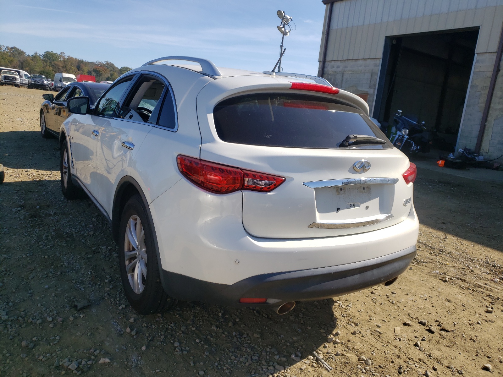 Photo 3 from auction – 2014 INFINITI QX70 with VIN JN8CS1MW0EM413181