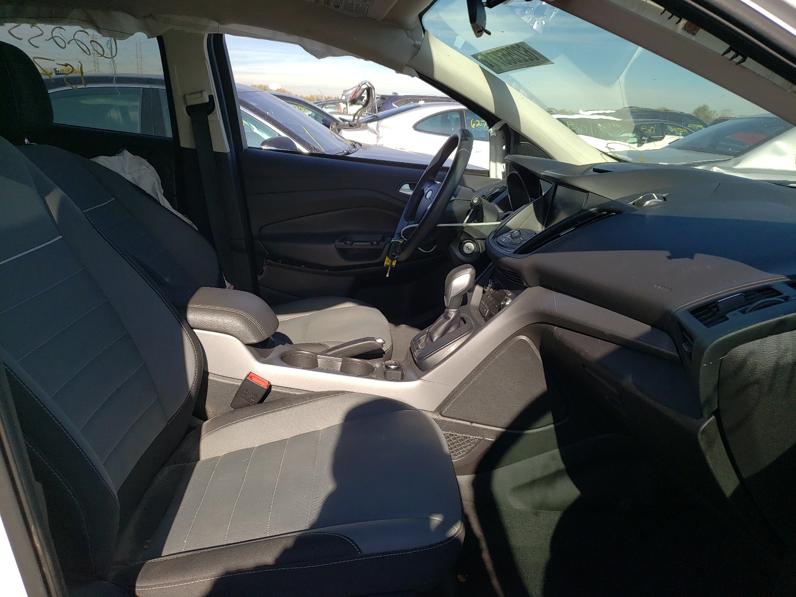 Photo 5 from auction – 2015 FORD ESCAPE SE with VIN 1FMCU9GX2FUA82805