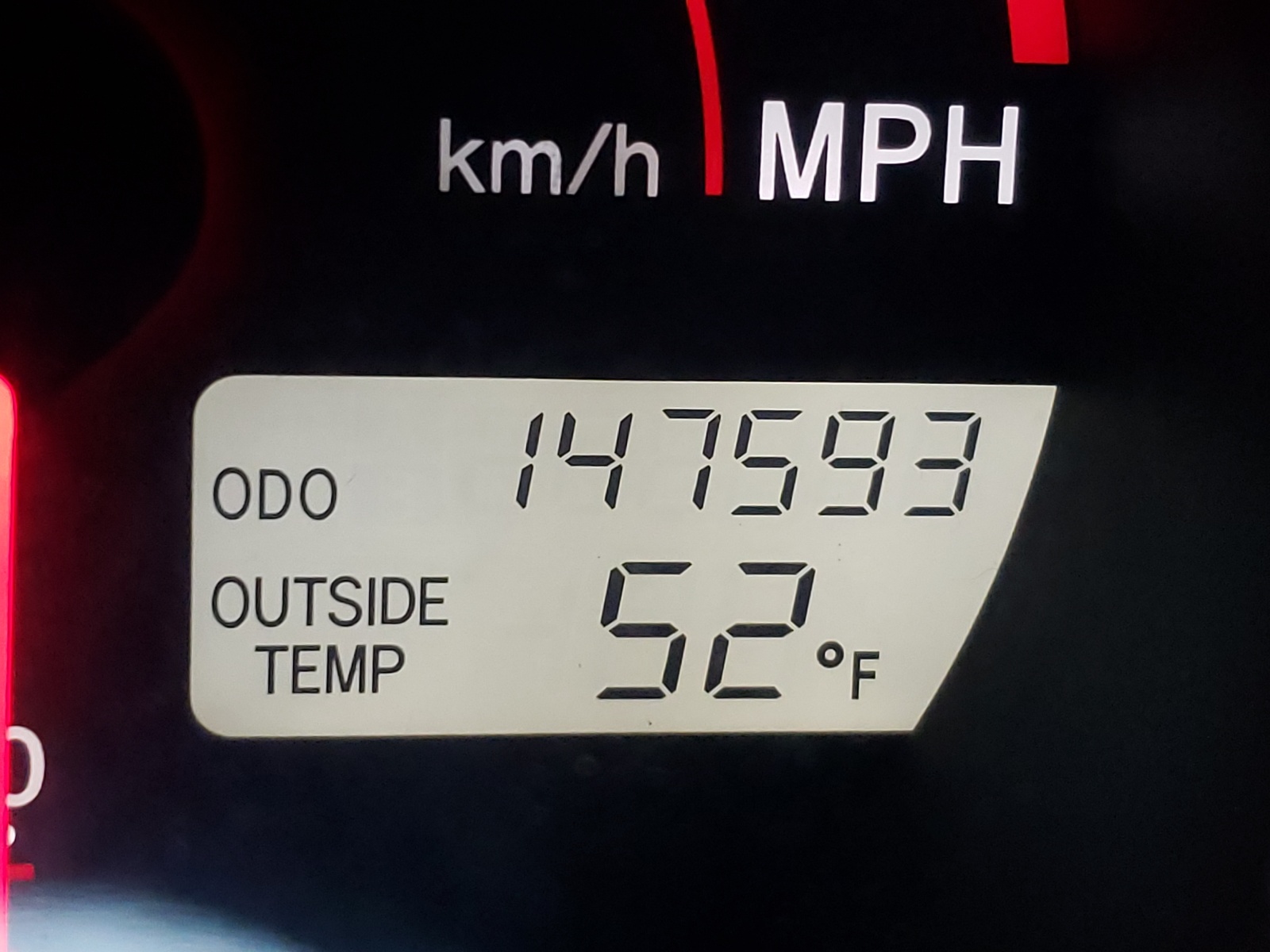 Photo 8 from auction – 2004 PONTIAC VIBE with VIN 5Y2SL62864Z422488