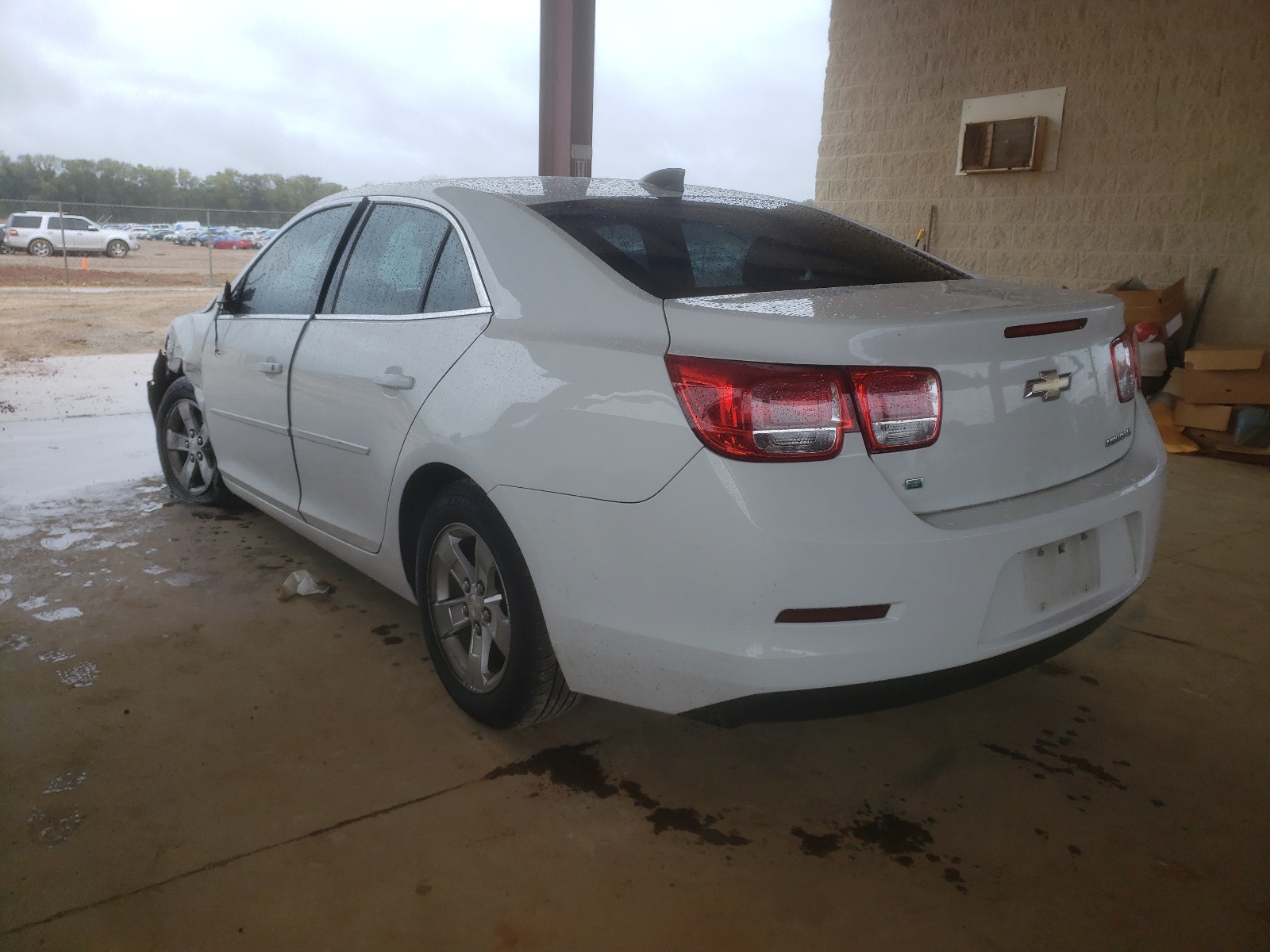 Photo 3 from auction – 2015 CHEVROLET MALIBU LS with VIN 1G11B5SL9FF195906