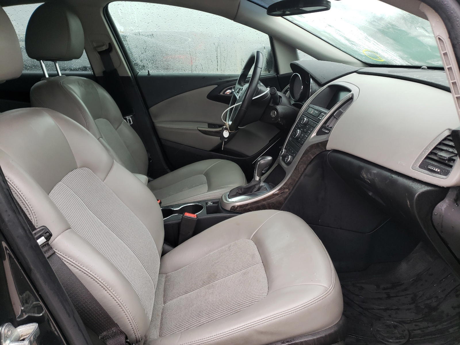 Photo 5 from auction – 2015 BUICK VERANO CON with VIN 1G4PR5SK7F4215629