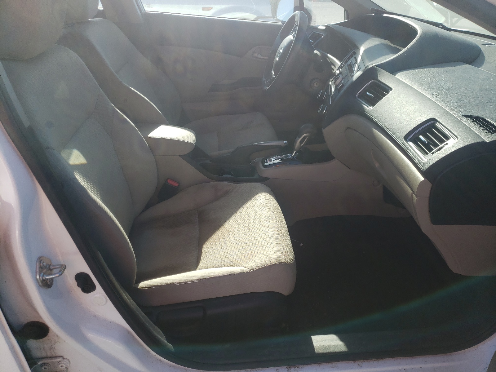 Zdjęcie 5 z aukcji – 2014 HONDA CIVIC LX z VIN 19XFB2F53EE071677