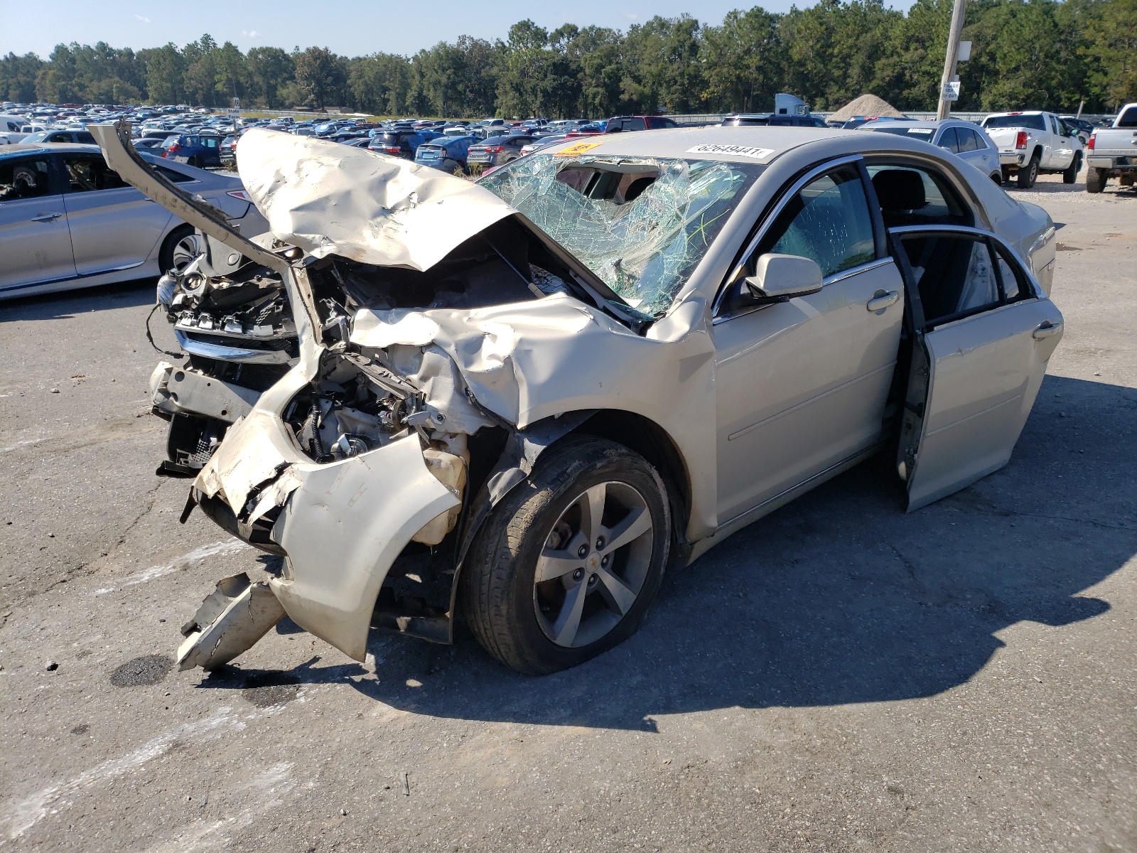 Photo 2 from auction – 2011 CHEVROLET MALIBU 1LT with VIN 1G1ZC5EU5BF290378