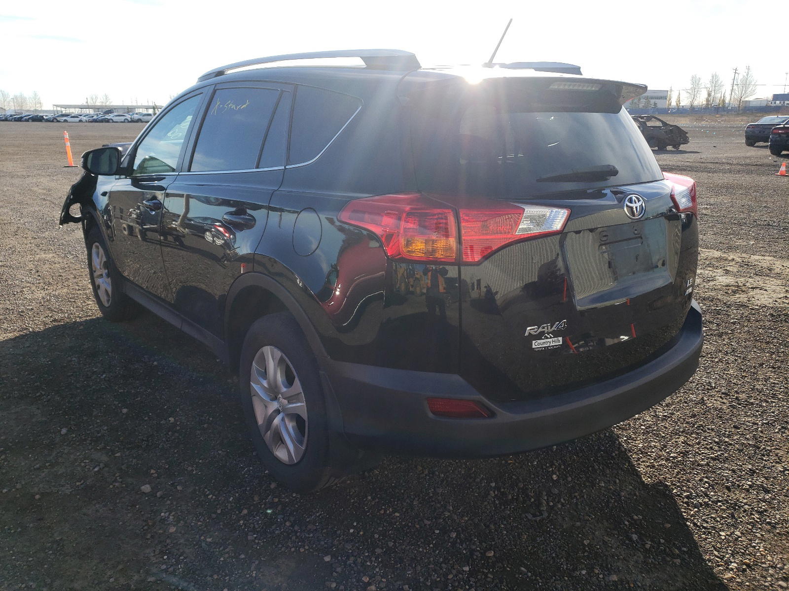 Photo 3 from auction – 2015 TOYOTA RAV4 LE with VIN 2T3BFREV7FW285428