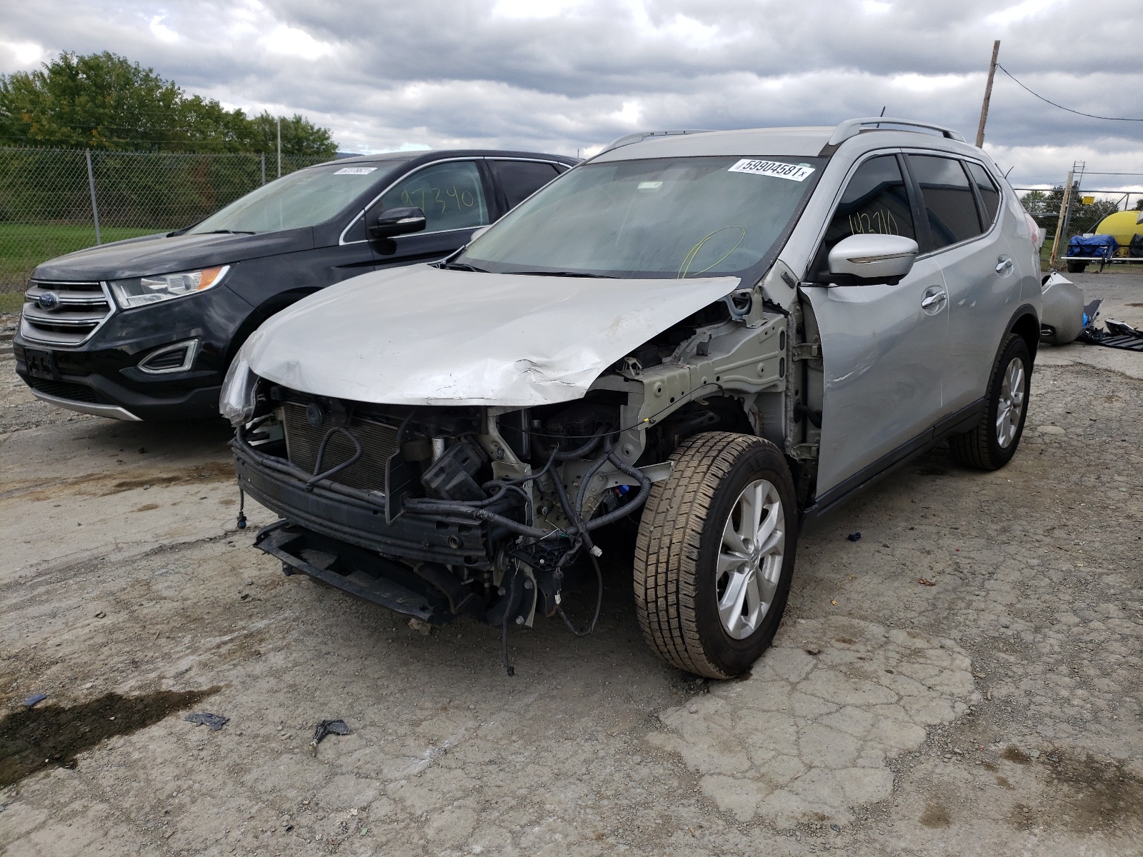 Photo 2 from auction – 2015 NISSAN ROGUE S with VIN 5N1AT2MKXFC764749