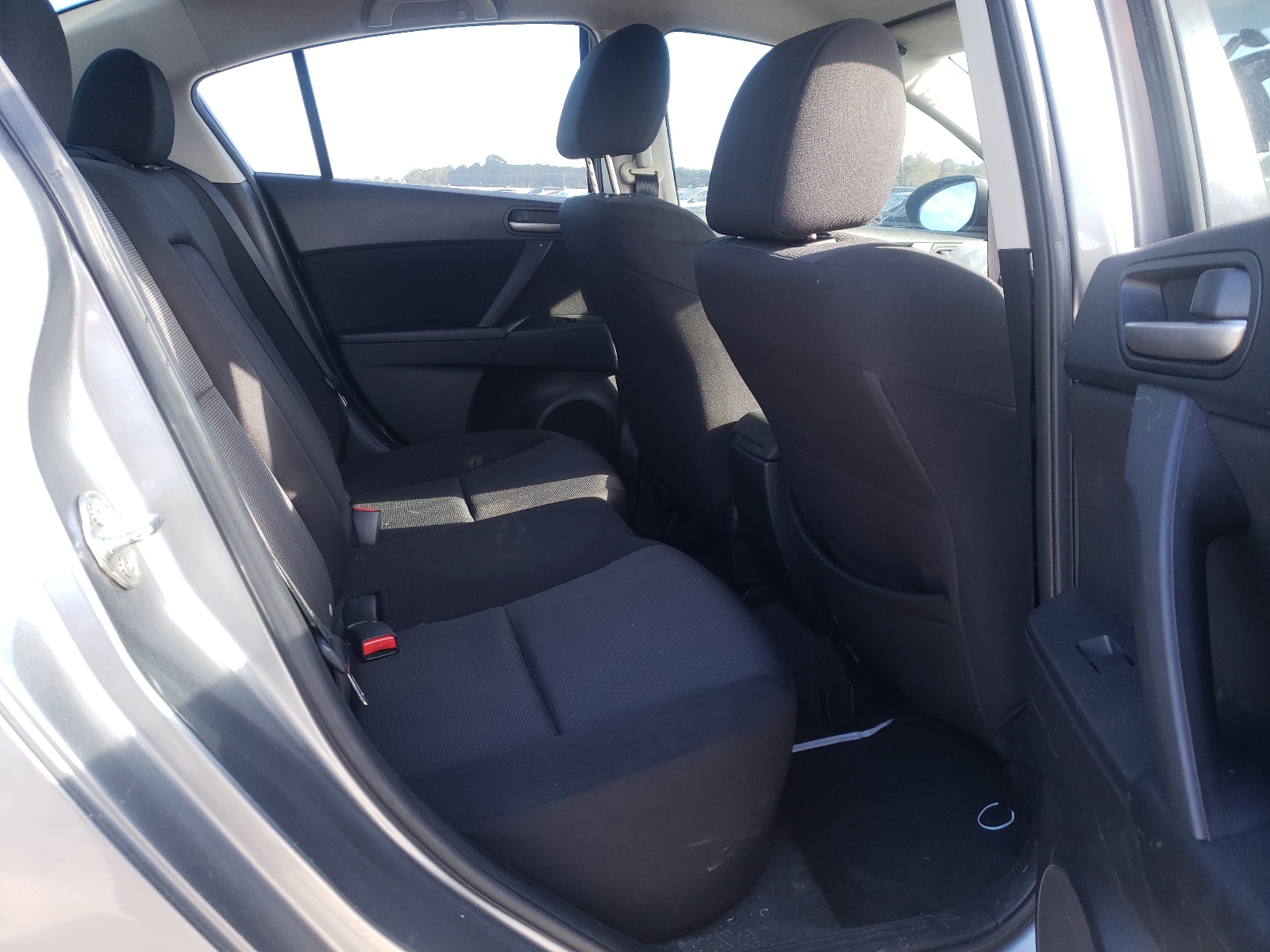 Photo 6 from auction – 2010 MAZDA 3 I with VIN JM1BL1SF7A1229875