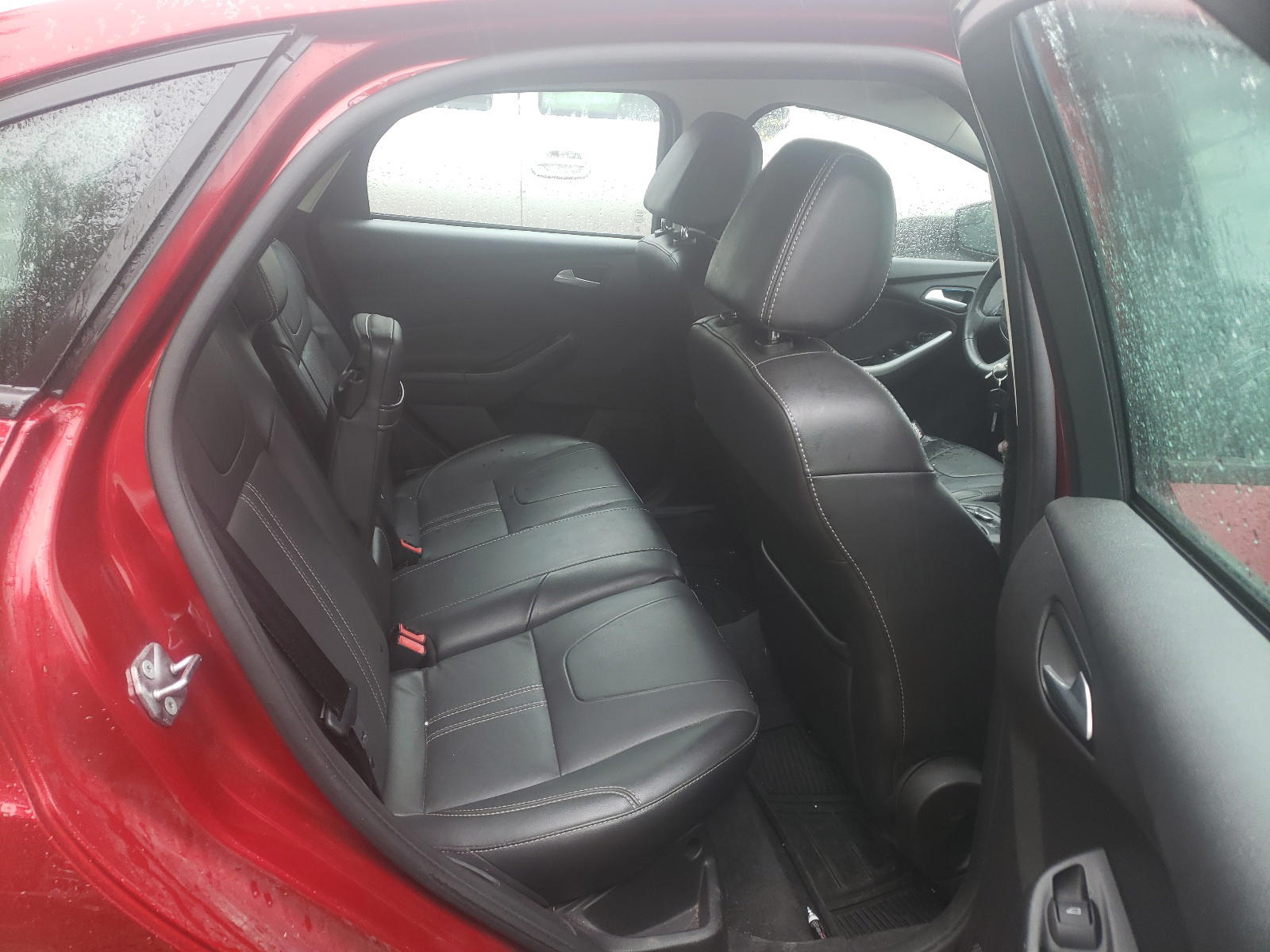 Photo 6 from auction – 2013 FORD FOCUS SE with VIN 1FADP3F25DL220140