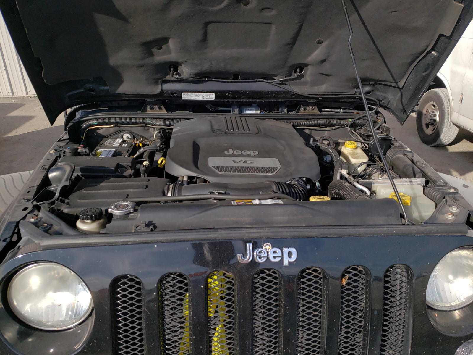 Photo 7 from auction – 2014 JEEP UK with VIN 1C4BJWEG0EL188541