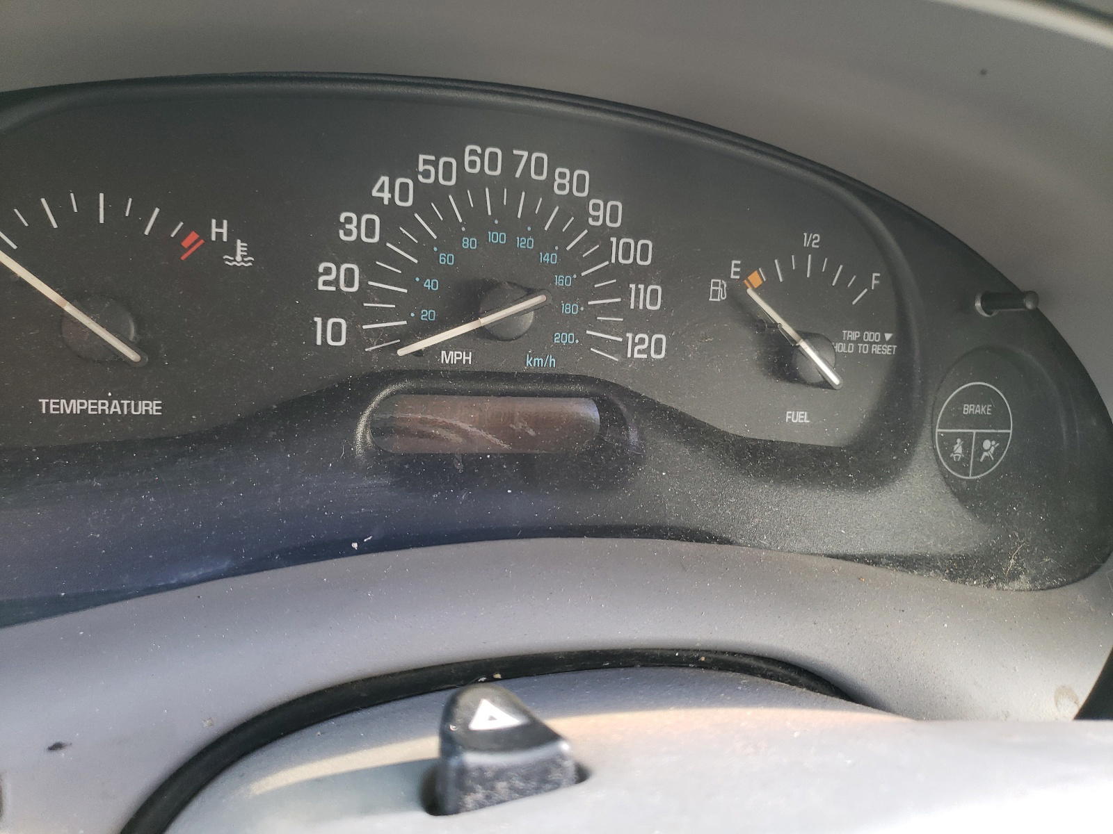 Photo 8 from auction – 2000 BUICK CENTURY CU with VIN 2G4WS52J0Y1270526