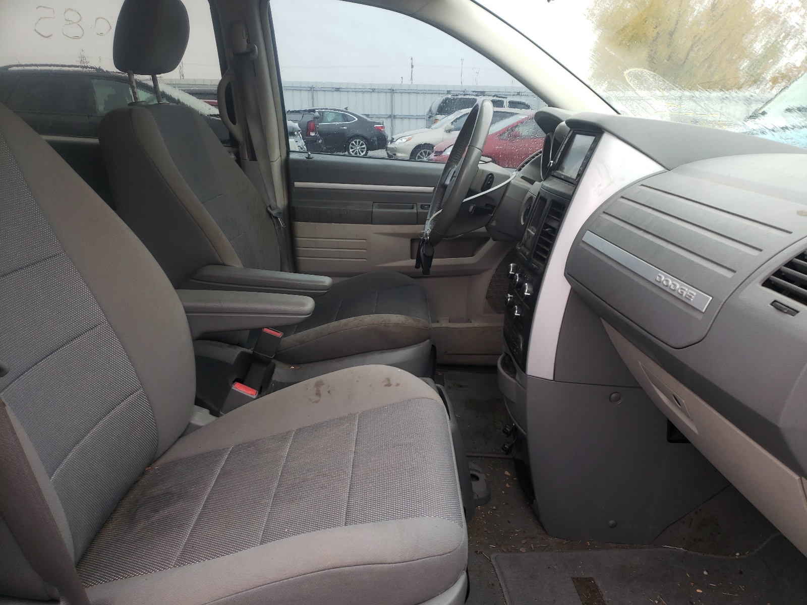 Photo 5 from auction – 2009 DODGE GRAND CARA with VIN 2D8HN54129R563561