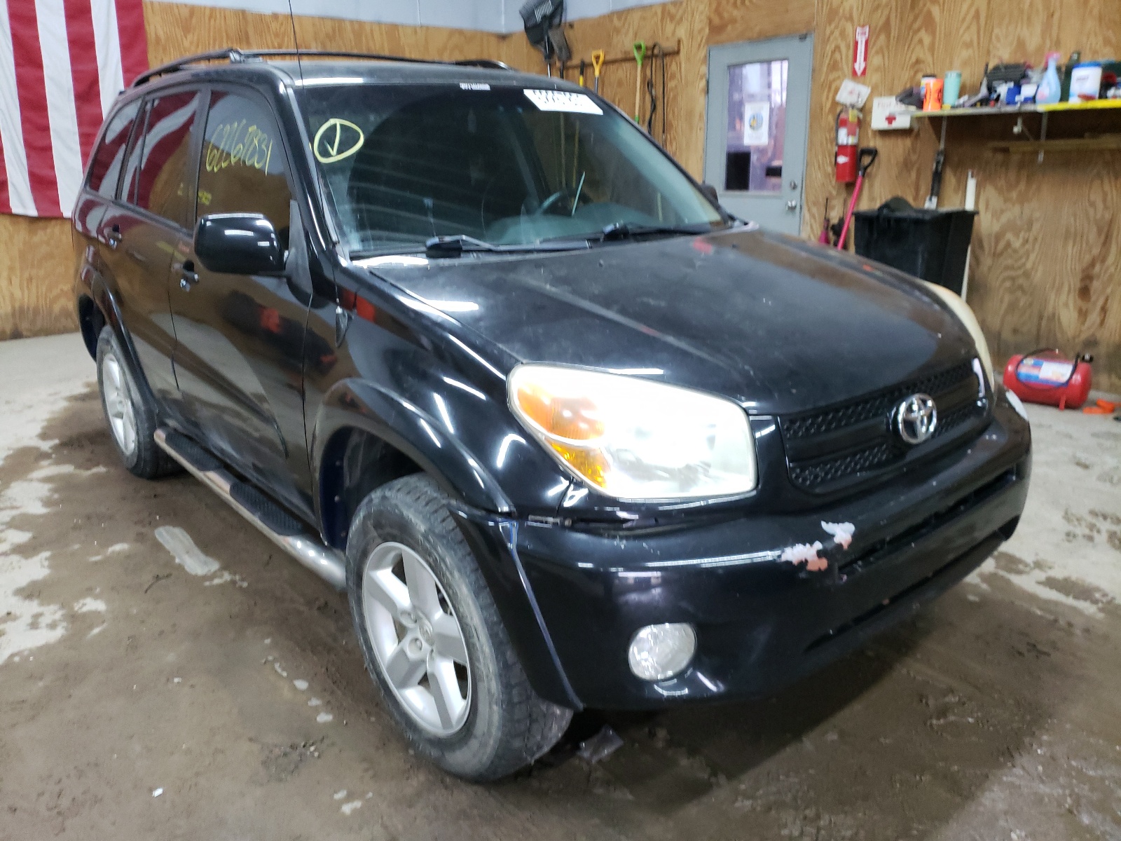 Photo 1 from auction – 2004 TOYOTA RAV4 with VIN JTEHD20V640002321