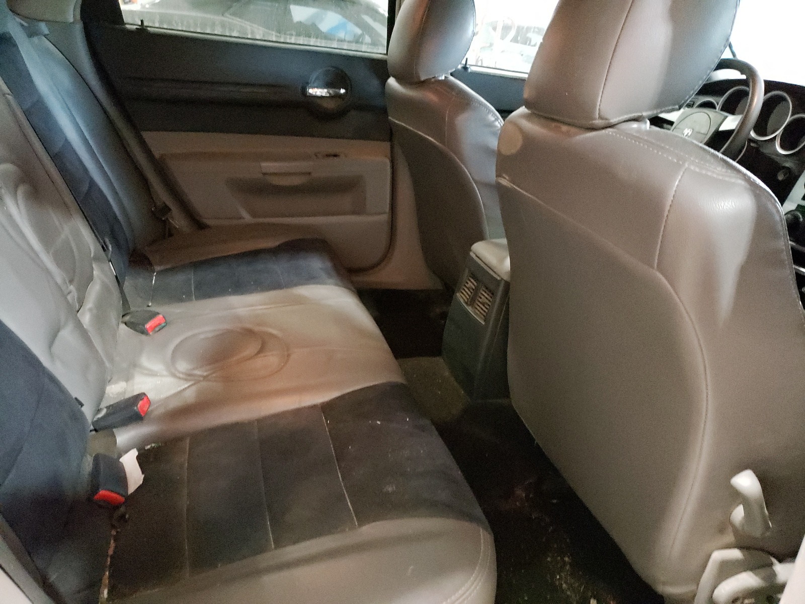 Photo 6 from auction – 2007 DODGE MAGNUM SXT with VIN 2D4FV47V17H624225