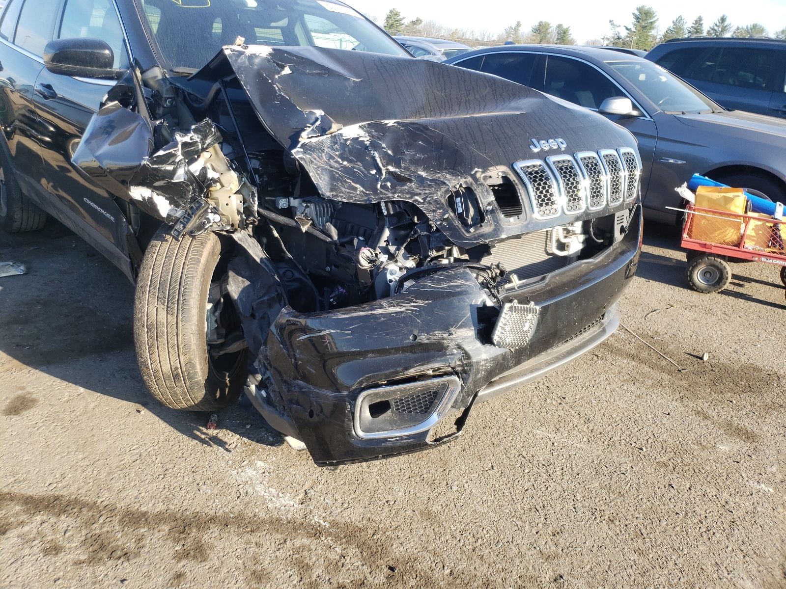 Photo 9 from auction – 2019 JEEP CHEROKEE L with VIN 1C4PJMDX8KD102314