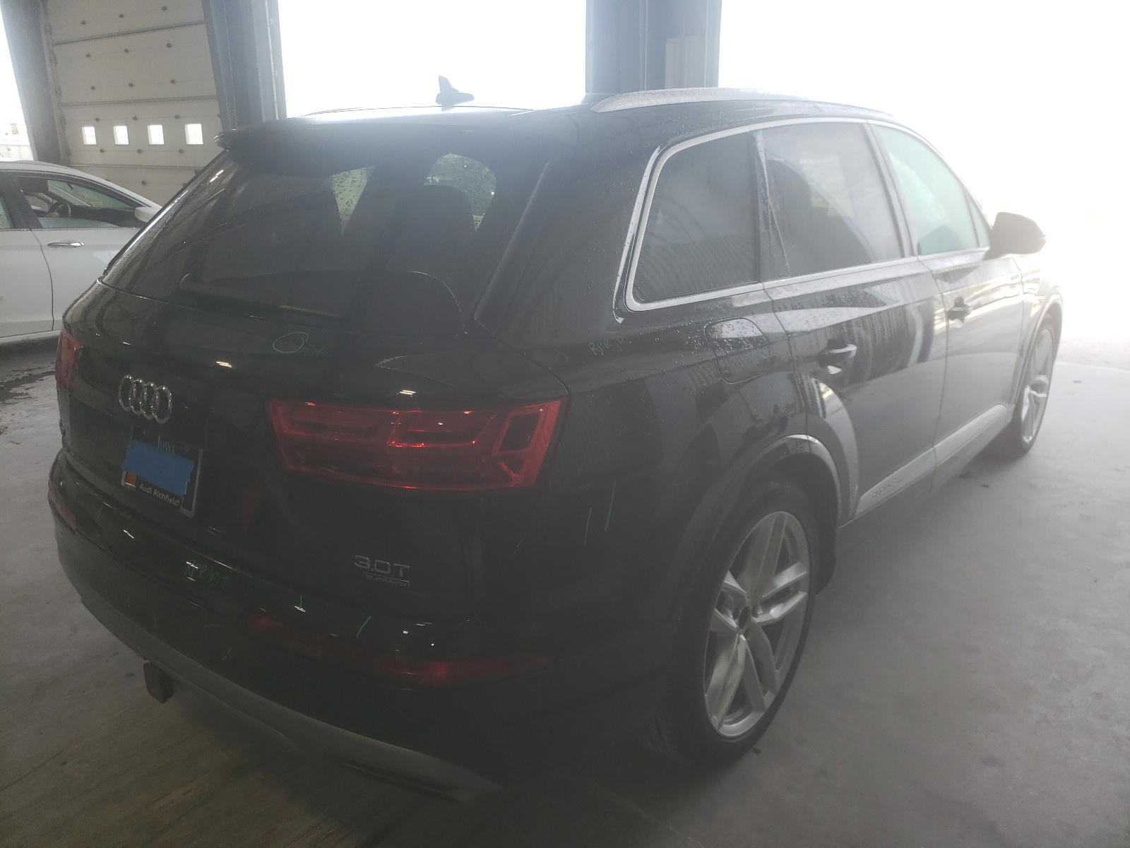 Photo 4 from auction – 2017 AUDI Q7 PRESTIG with VIN WA1VAAF77HD017972