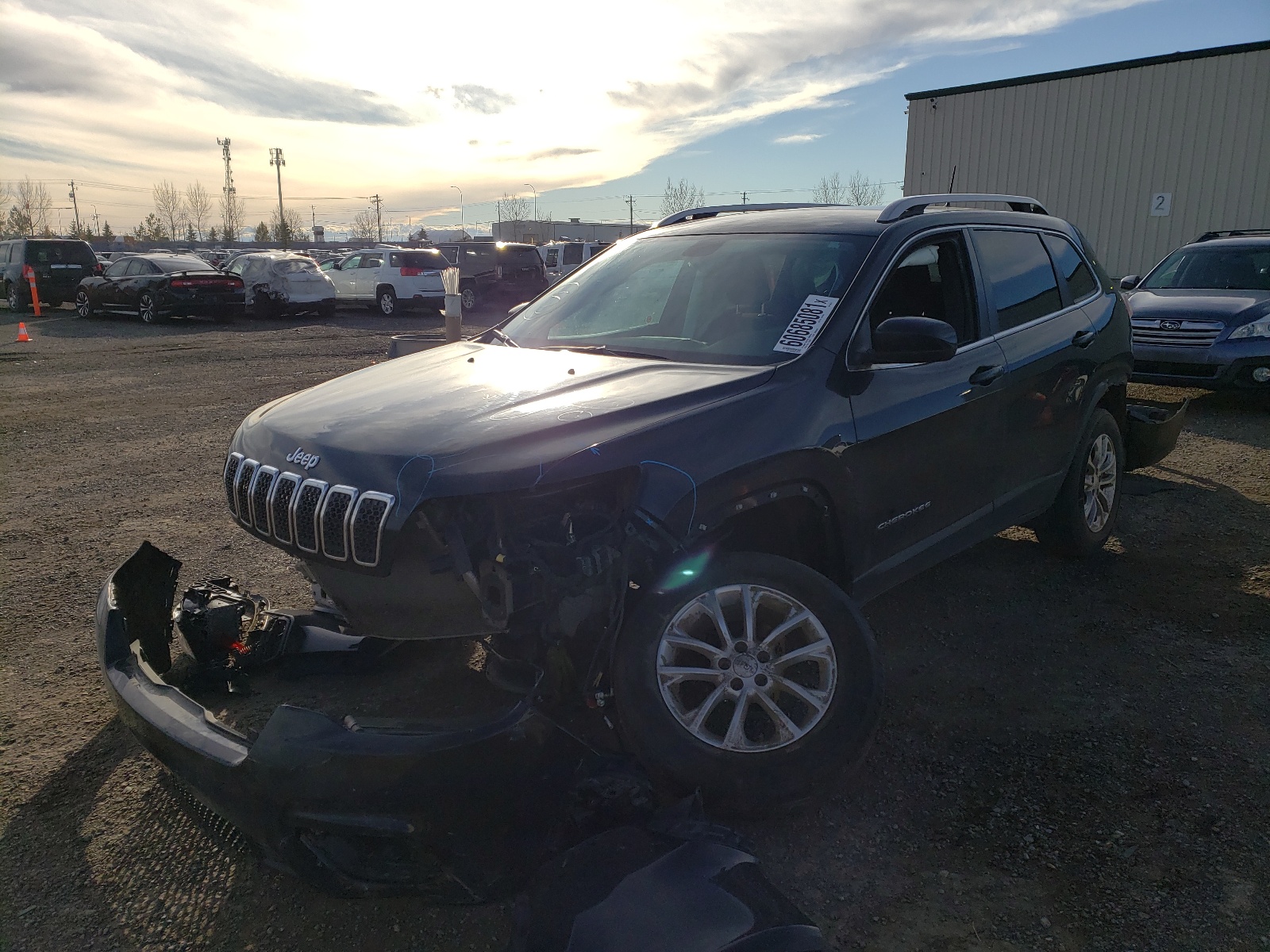 Photo 2 from auction – 2019 JEEP CHEROKEE L with VIN 1C4PJMCX3KD190738
