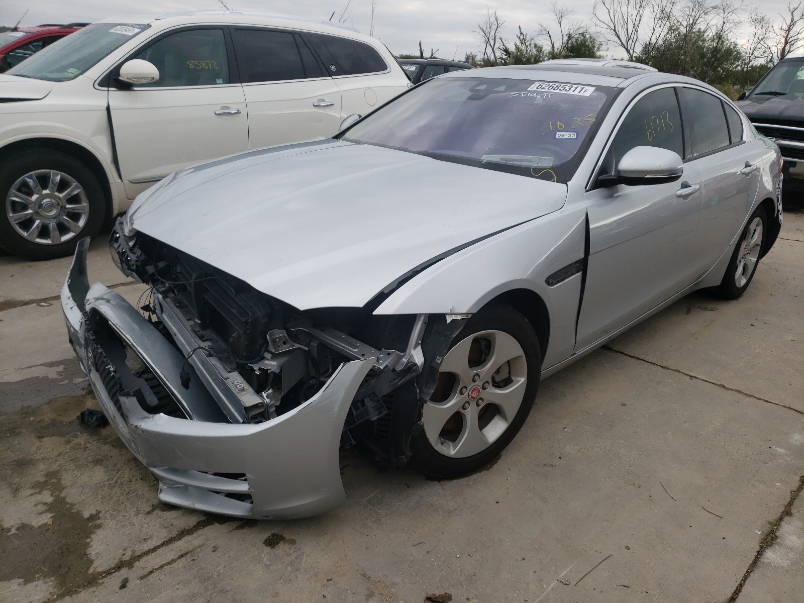 صورة رقم 2 من المزاد - 2017 JAGUAR XE مع VIN SAJAR4BG1HA965162