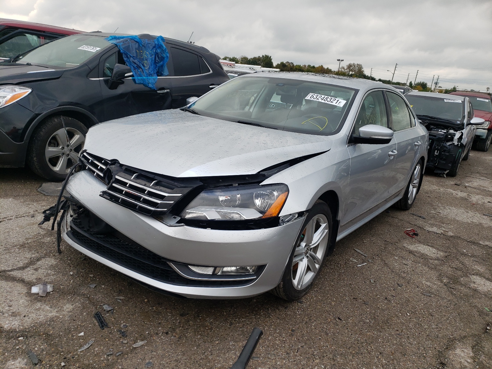 Photo 2 from auction – 2015 VOLKSWAGEN PASSAT SEL with VIN 1VWCV7A3XFC091914