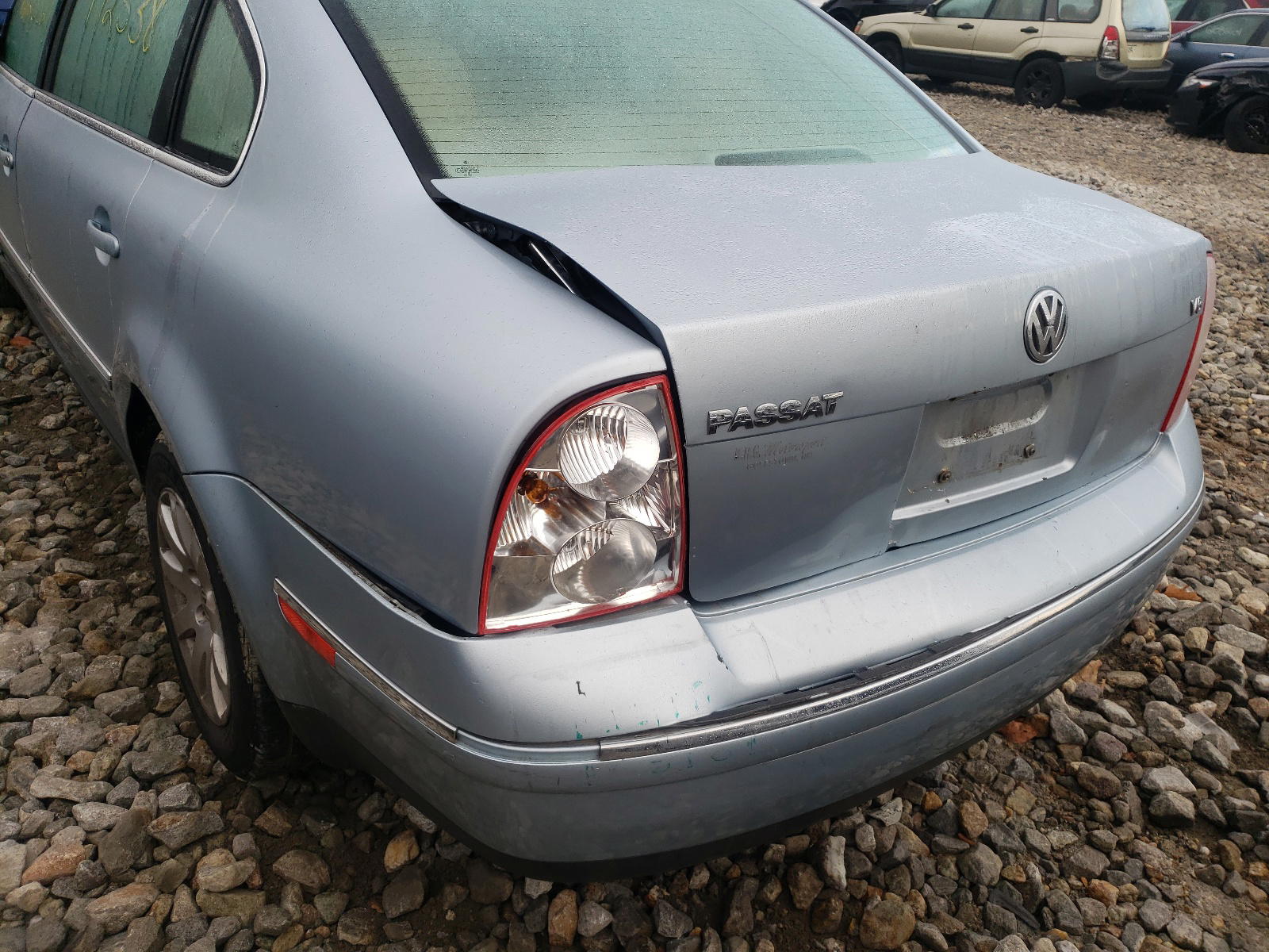 Photo 9 from auction – 2001 VOLKSWAGEN PASSAT GLS with VIN WVWPH63B01P142400