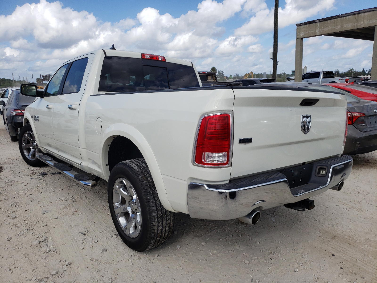 Photo 3 from auction – 2016 RAM 1500 LARAM with VIN 1C6RR6VT2GS415264
