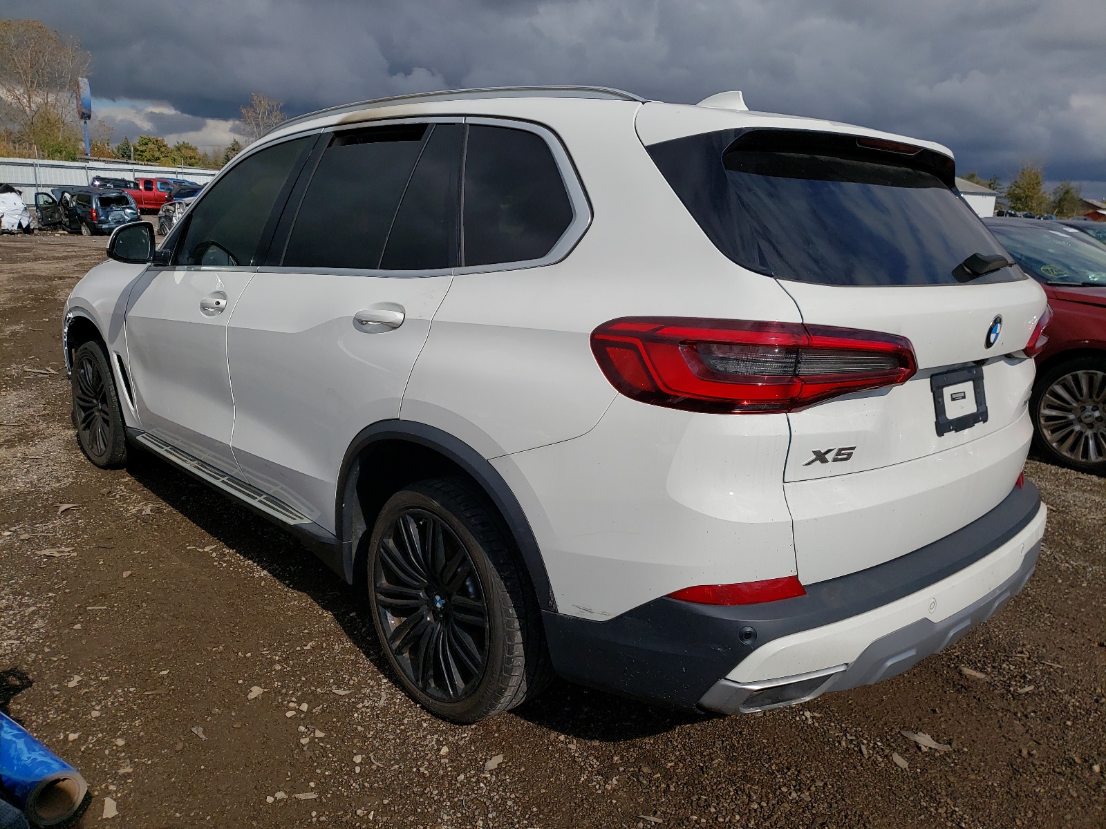 Photo 3 from auction – 2019 BMW X5 XDRIVE4 with VIN 5UXCR6C52KLL06520