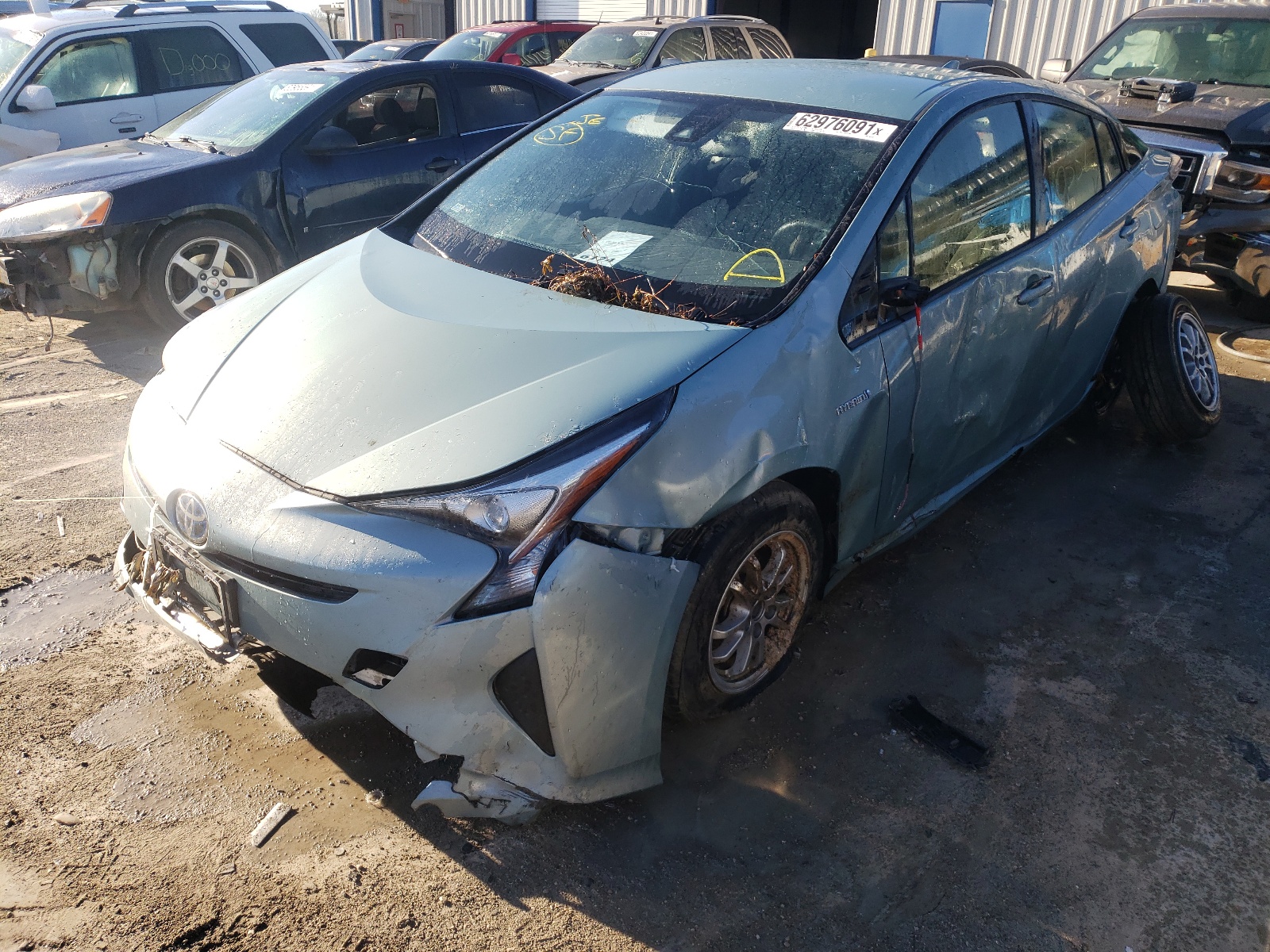 Photo 2 from auction – 2017 TOYOTA PRIUS with VIN JTDKBRFU4H3031182