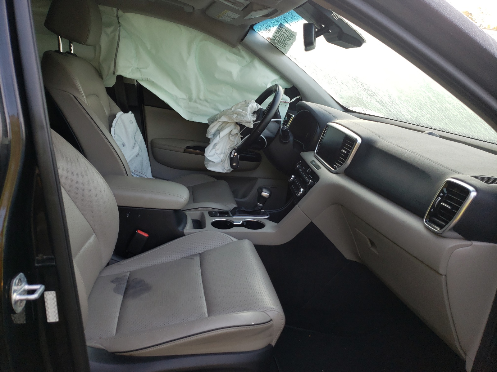 Photo 5 from auction – 2020 KIA SPORTAGE E with VIN KNDPN3AC3L7825598