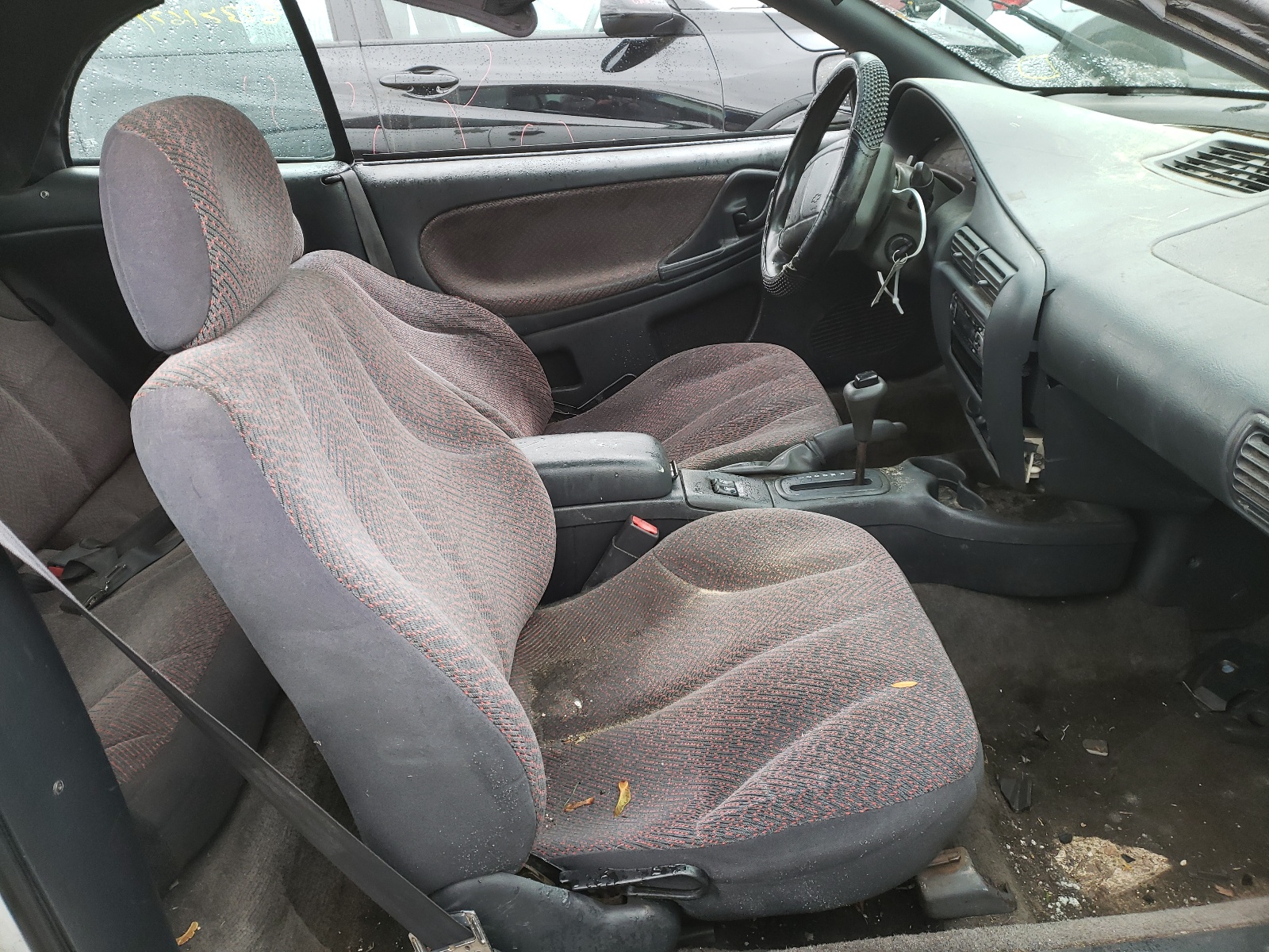 Photo 5 from auction – 2000 CHEVROLET CAVALIER Z with VIN 4G1JF32T2YB901485