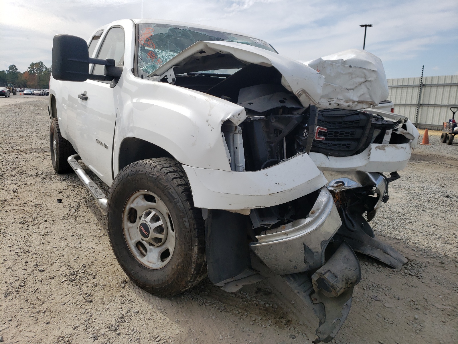 Photo 9 from auction – 2011 GMC SIERRA K25 with VIN 1GT22ZCG2BZ273794