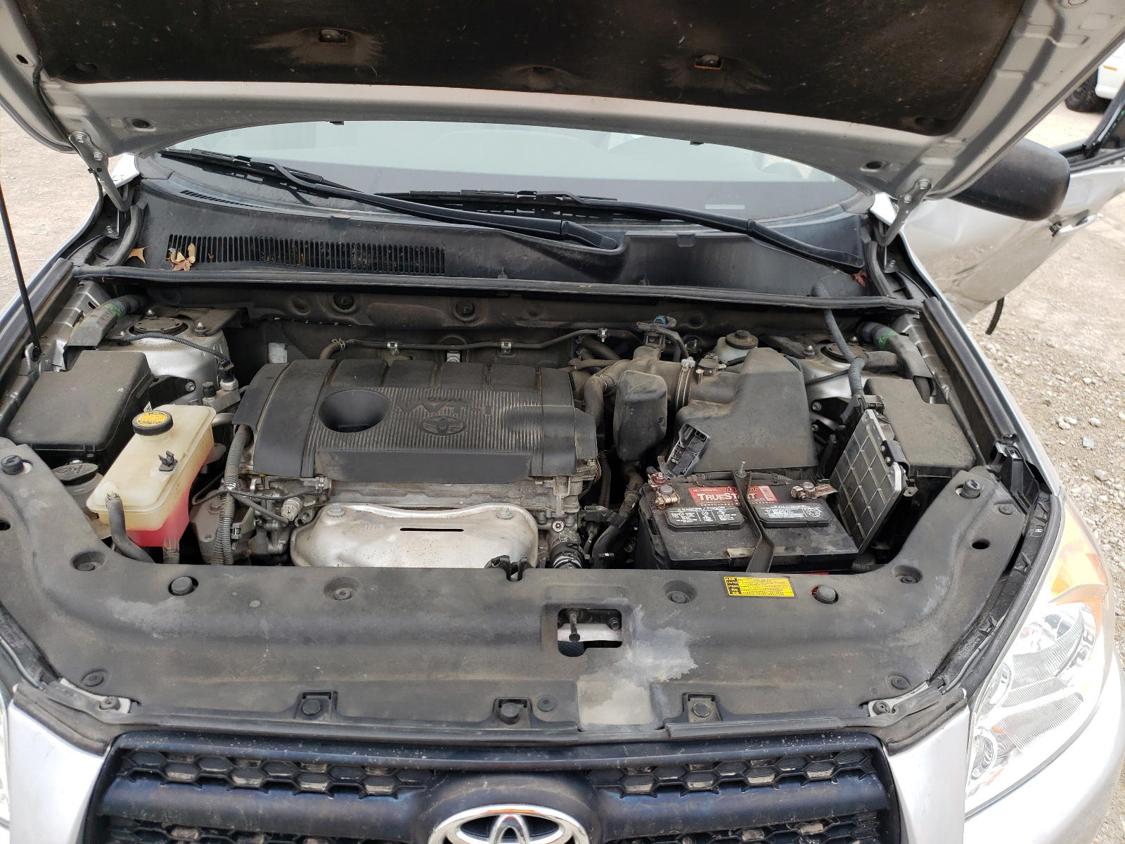 Photo 7 from auction – 2011 TOYOTA RAV4 with VIN 2T3ZF4DV6BW081152