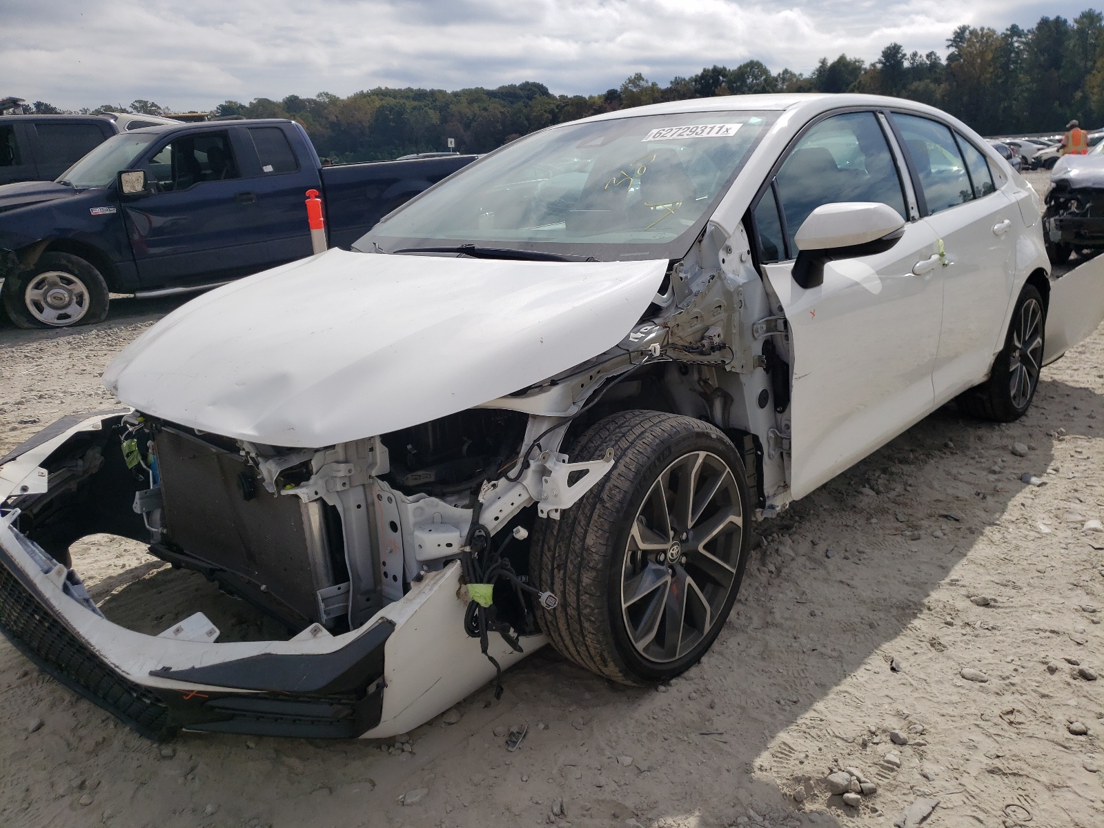 Photo 2 from auction – 2020 TOYOTA COROLLA SE with VIN 5YFS4RCE3LP026501