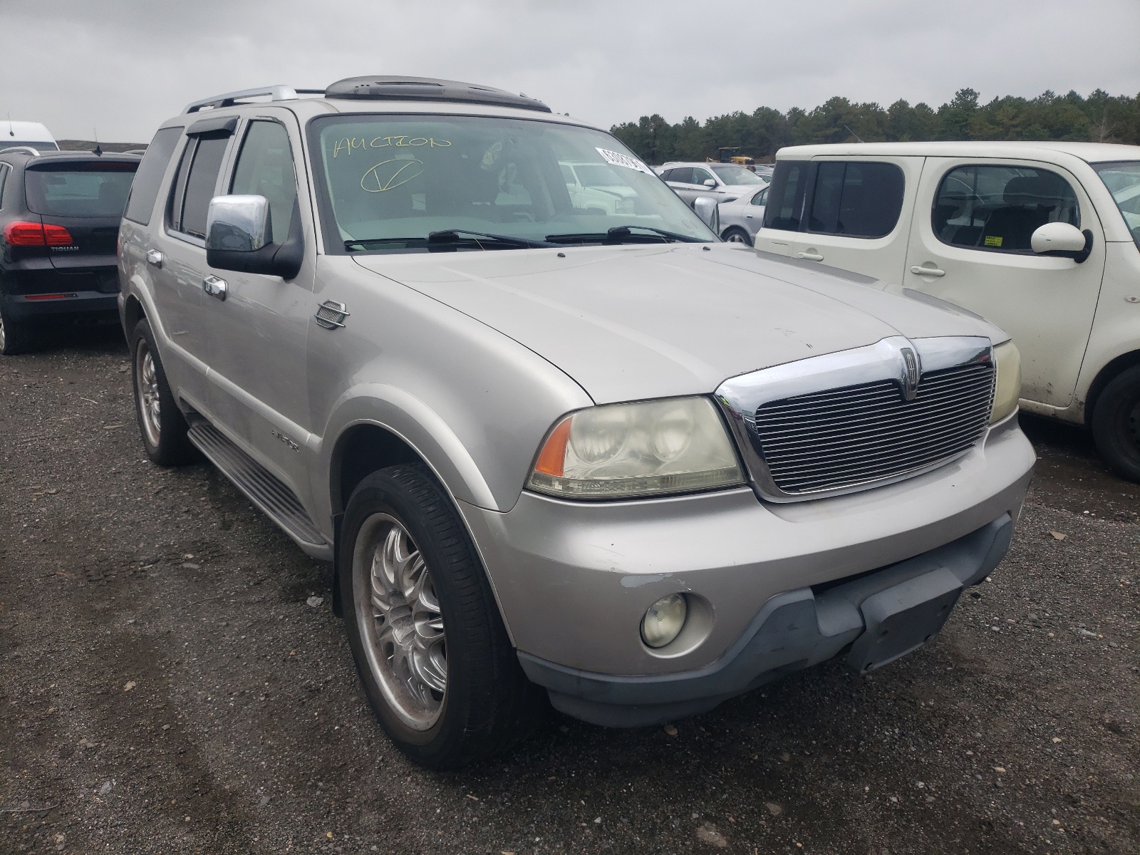 LINCOLN AVIATOR 2003 with VIN 5LMEU78H33ZJ28657 - Photo from auction