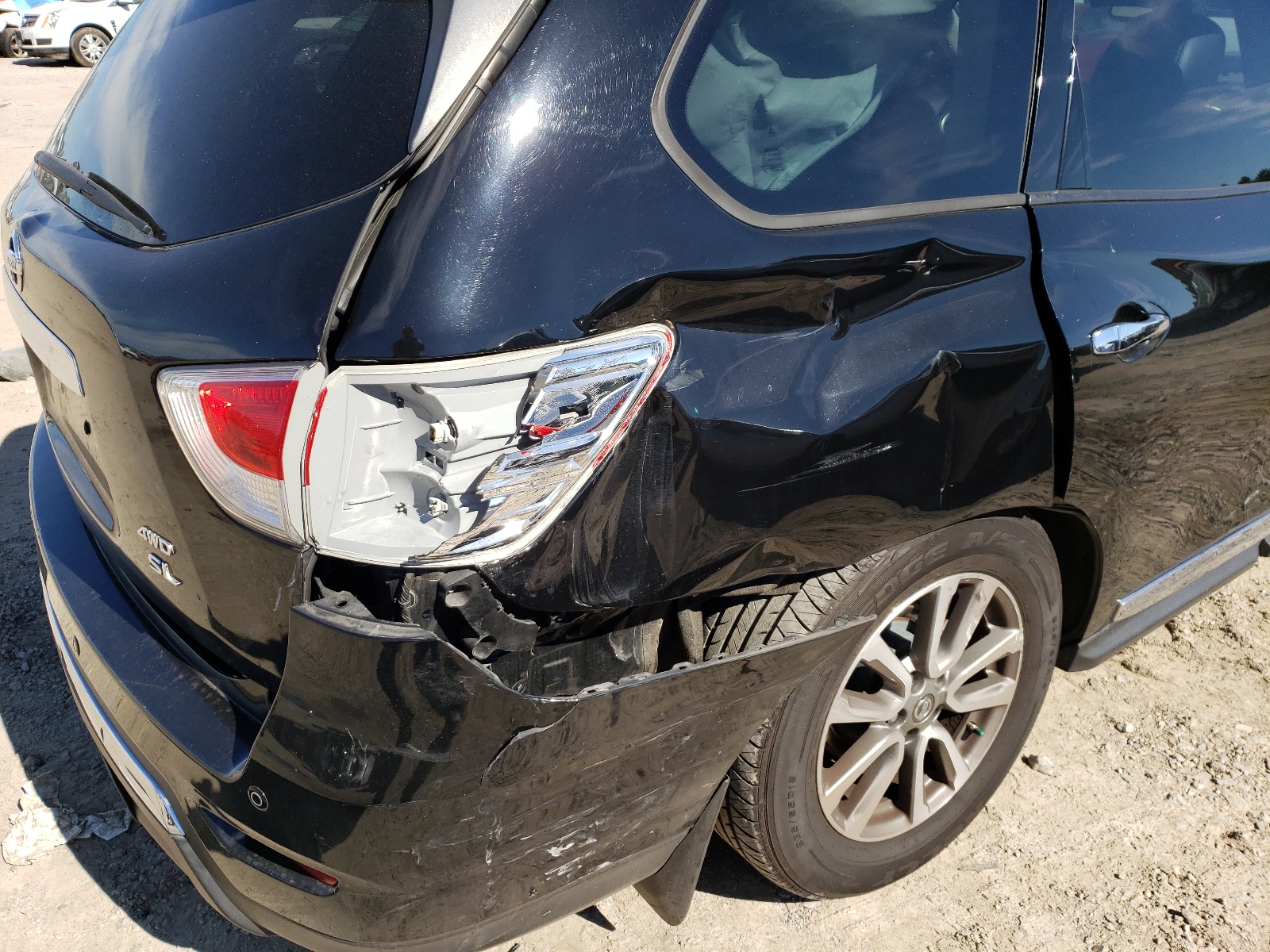 Photo 9 from auction – 2013 NISSAN PATHFINDER with VIN 5N1AR2MMXDC671131