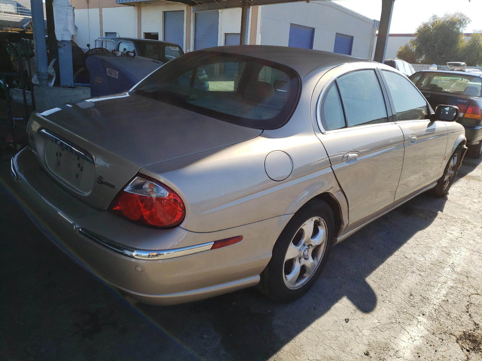 Photo 4 from auction – 2001 JAGUAR S-TYPE with VIN SAJDA01N21FL98417