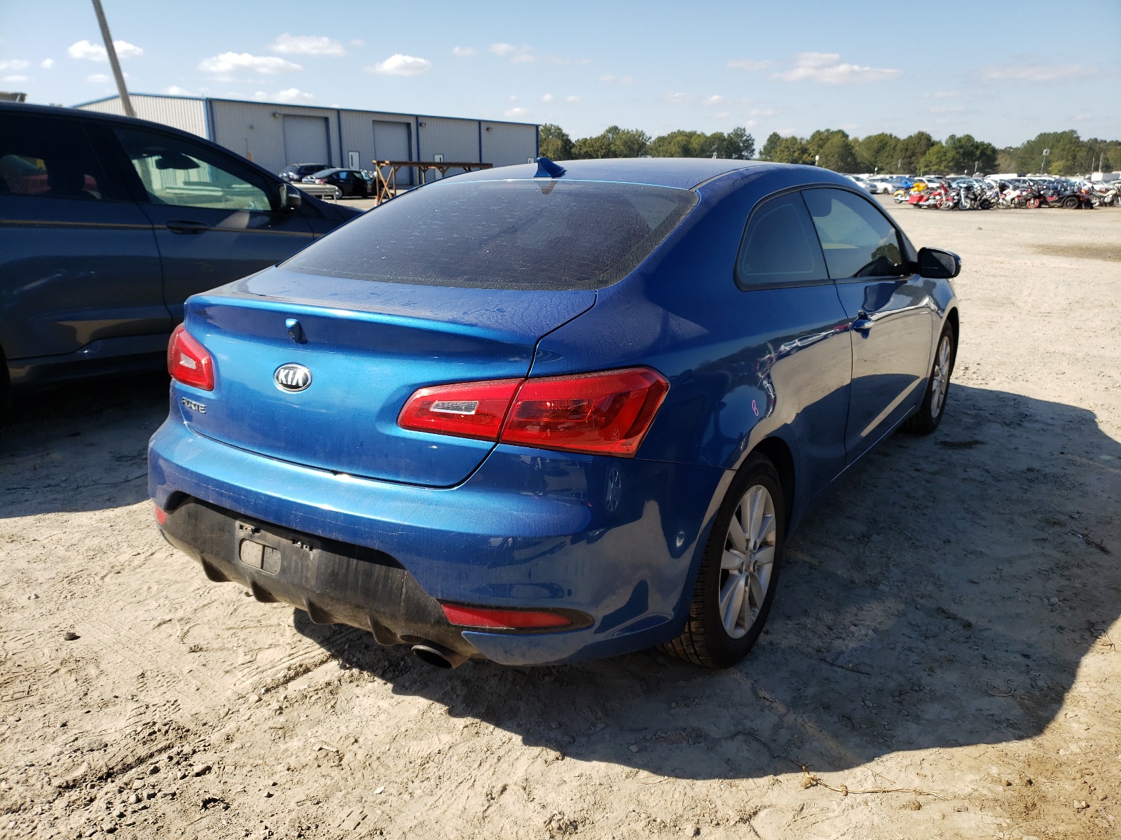 Foto 4 de la subasta – 2014 KIA FORTE EX con VIN KNAFX6A82E5206053