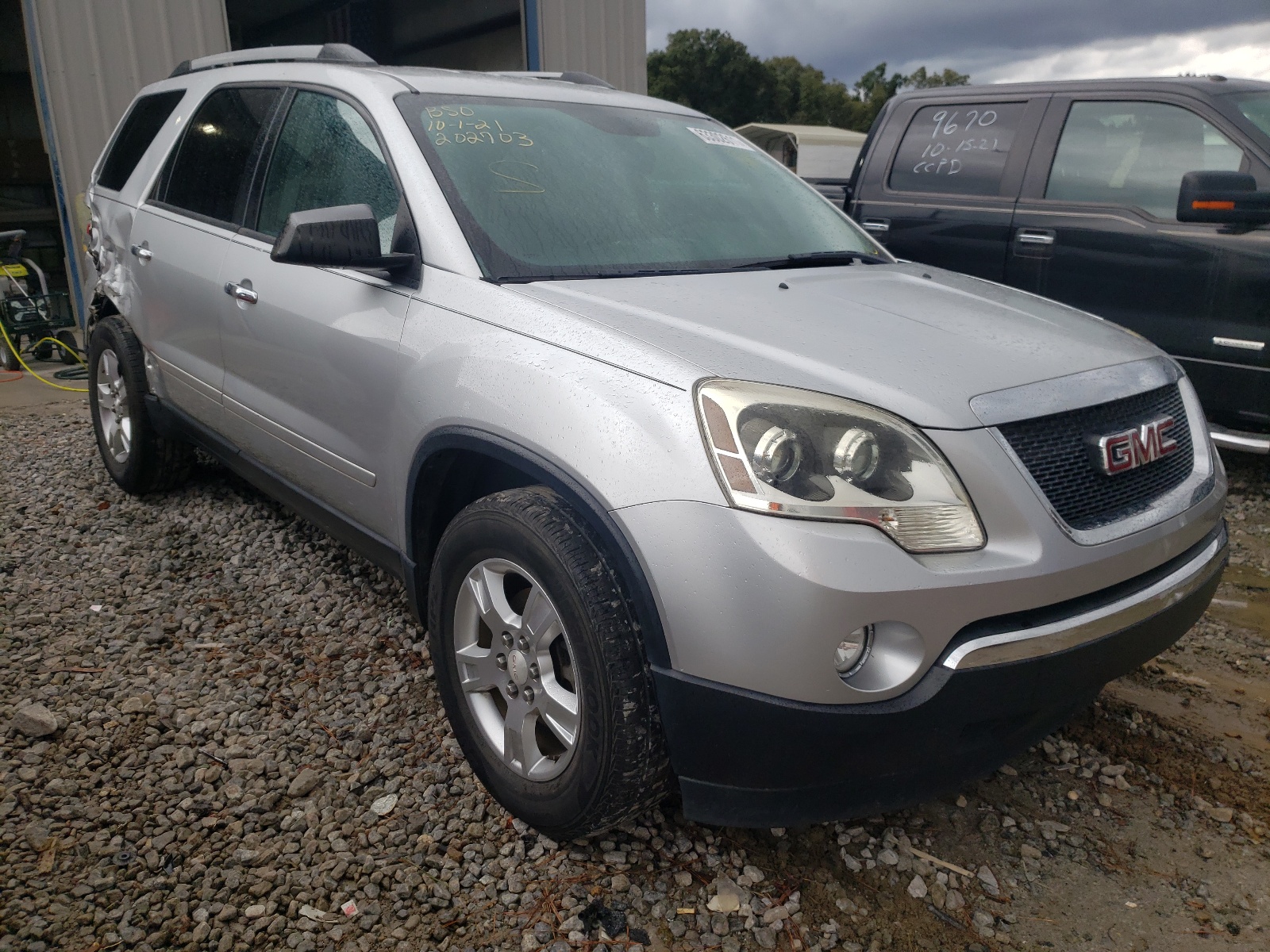 GMC ACADIA SLE 2011 with VIN 1GKKRPED6BJ202703 - Photo from auction