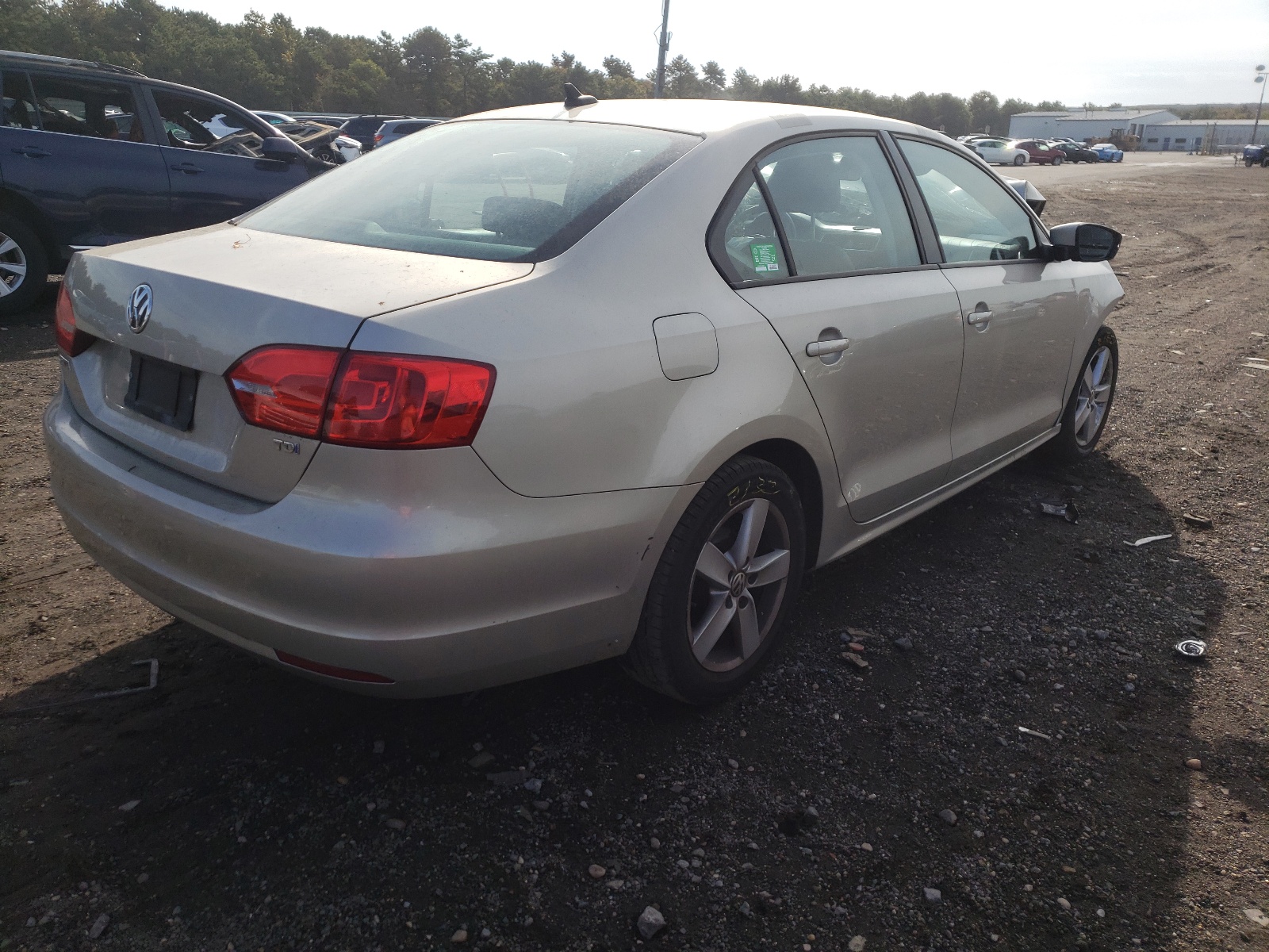 Photo 4 from auction – 2012 VOLKSWAGEN JETTA TDI with VIN 3VWLL7AJ2CM450283
