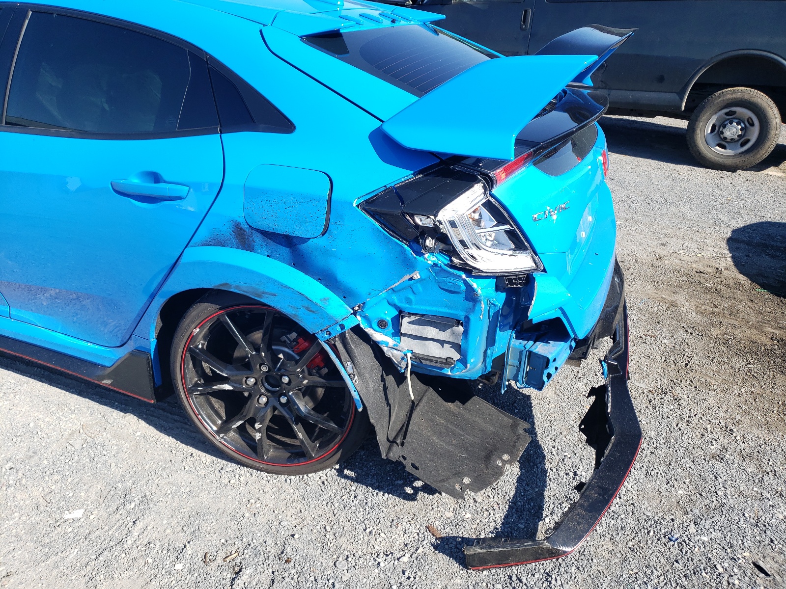 Photo 9 from auction – 2021 HONDA CIVIC TYPE with VIN SHHFK8G77MU200580