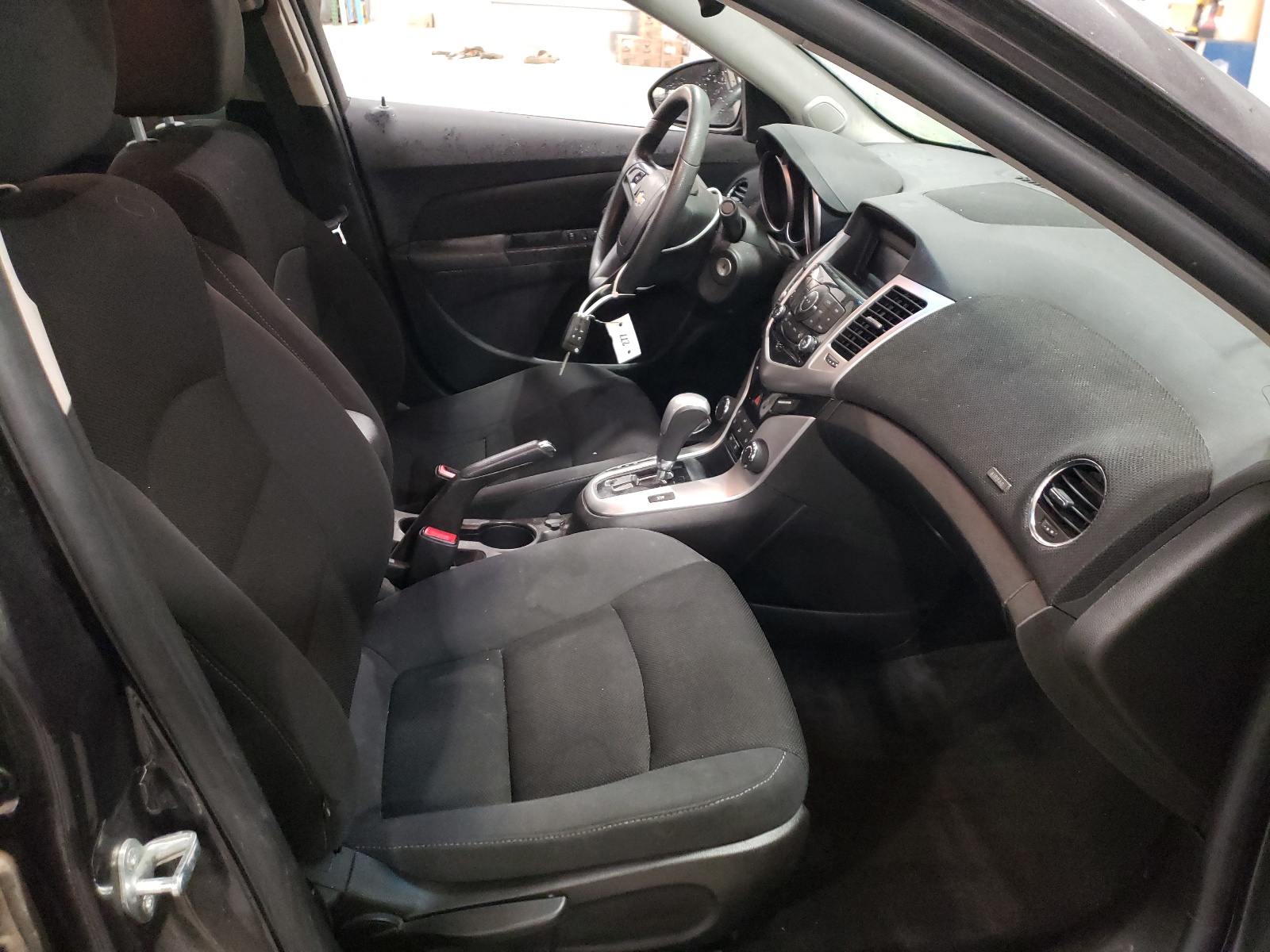 Photo 5 from auction – 2015 CHEVROLET CRUZE LT with VIN 1G1PC5SB6F7287015