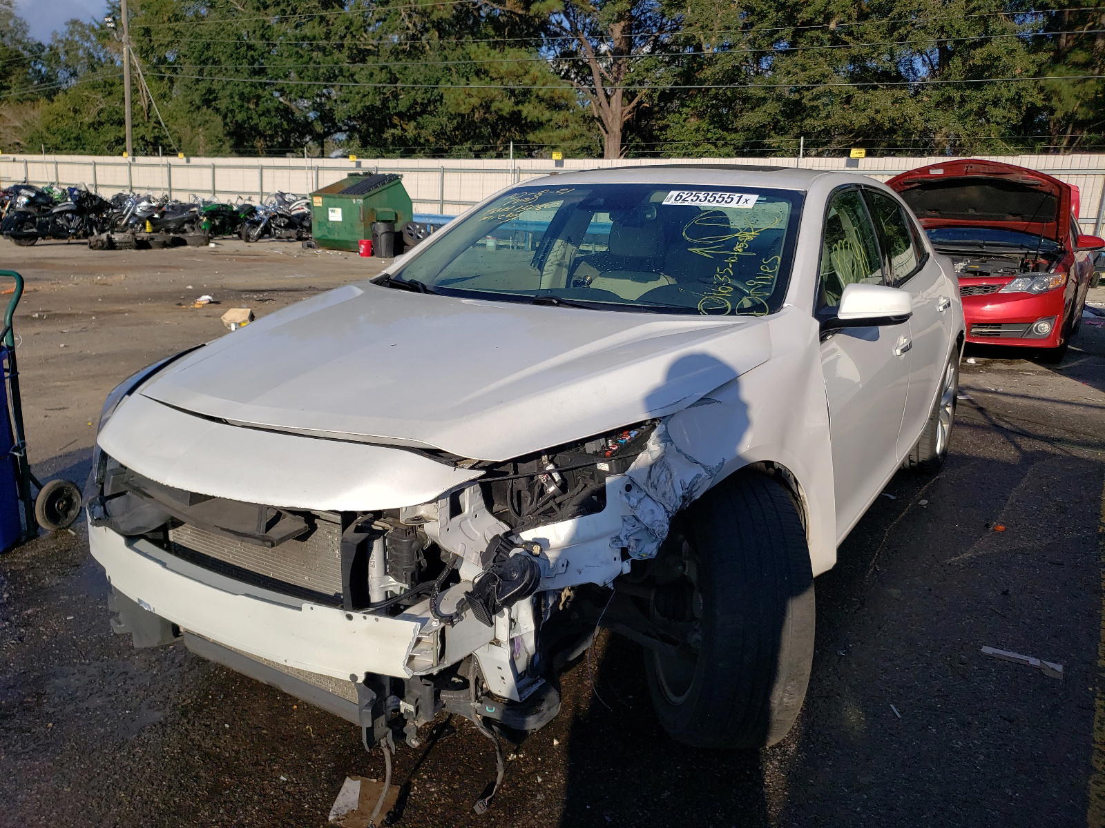 Photo 2 from auction – 2016 CHEVROLET MALIBU LIM with VIN 1G11E5SA5GF124497