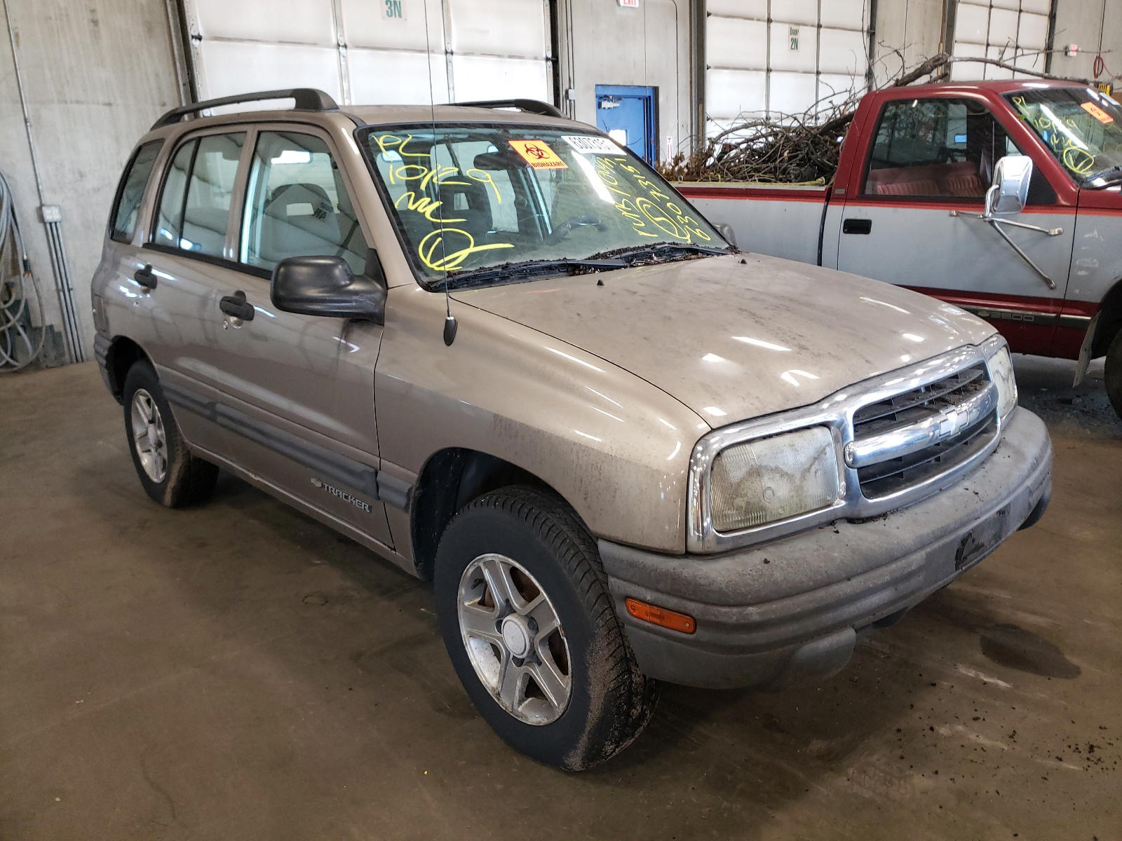 CHEVROLET TRACKER 2003 with VIN 2CNBJ13C236938476 - Photo from auction
