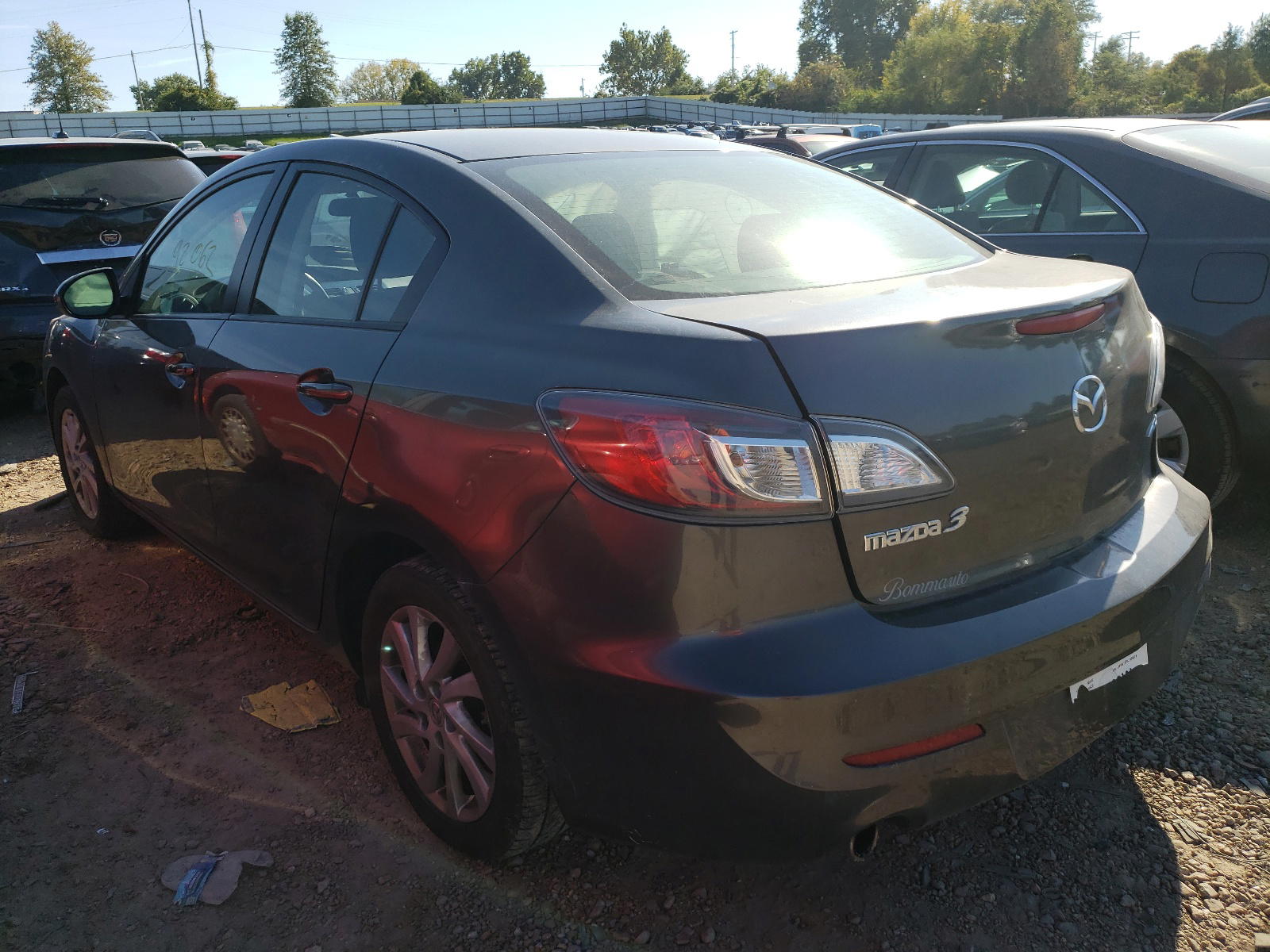 Photo 3 from auction – 2012 MAZDA 3 I with VIN JM1BL1V76C1656875