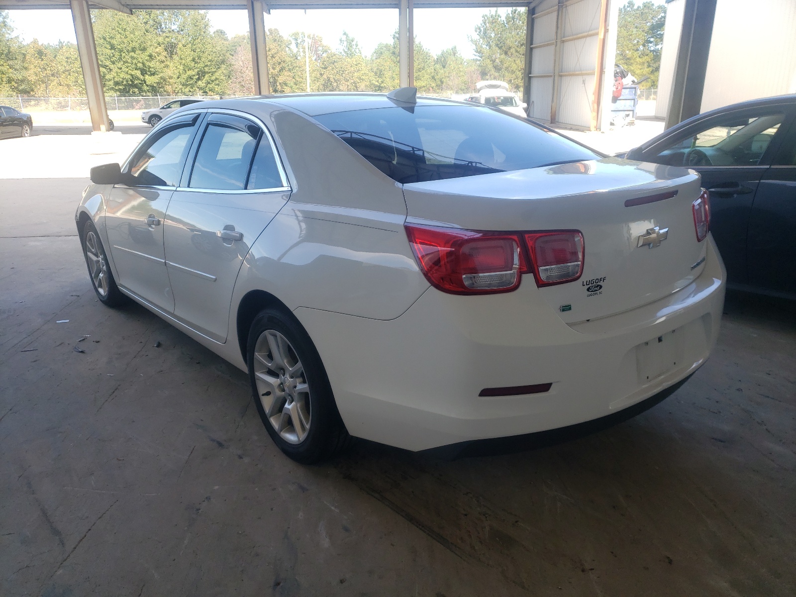 Photo 3 from auction – 2016 CHEVROLET MALIBU LIM with VIN 1G11C5SA1GF104933