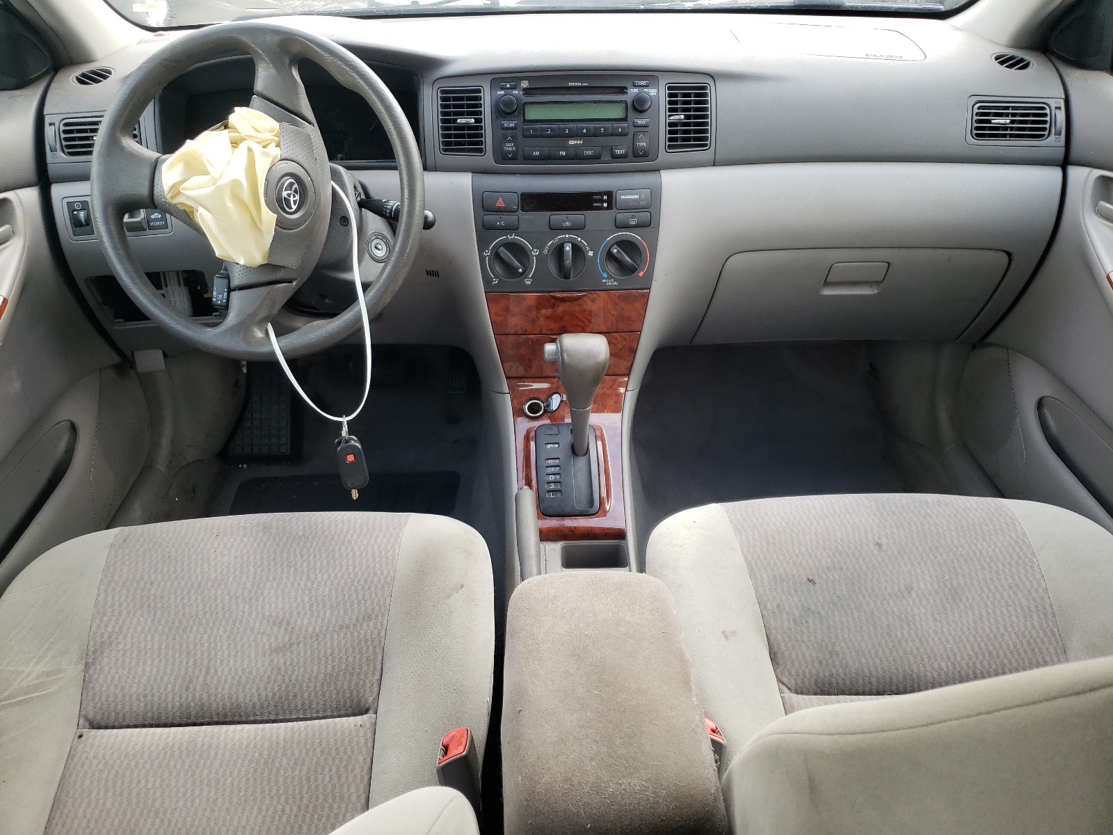 Photo 9 from auction – 2007 TOYOTA COROLLA CE with VIN 1NXBR32E57Z901775