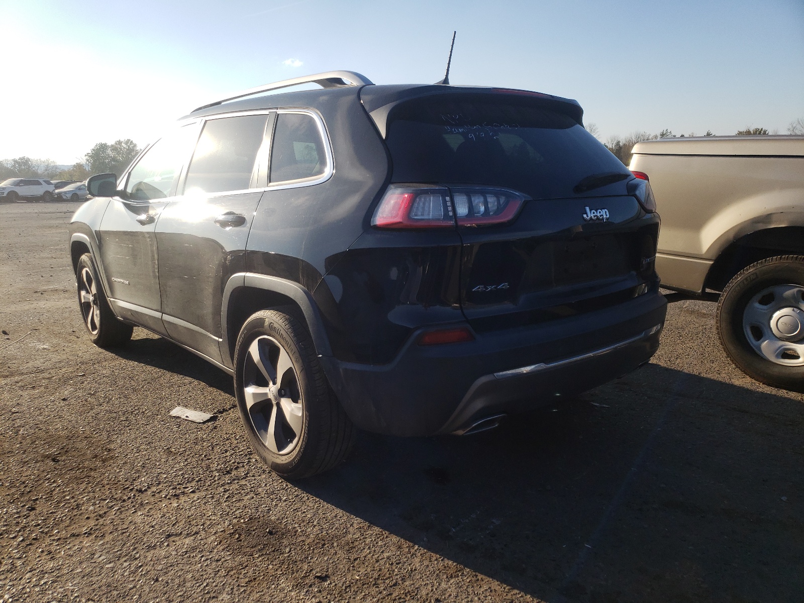Photo 3 from auction – 2019 JEEP CHEROKEE L with VIN 1C4PJMDX8KD102314