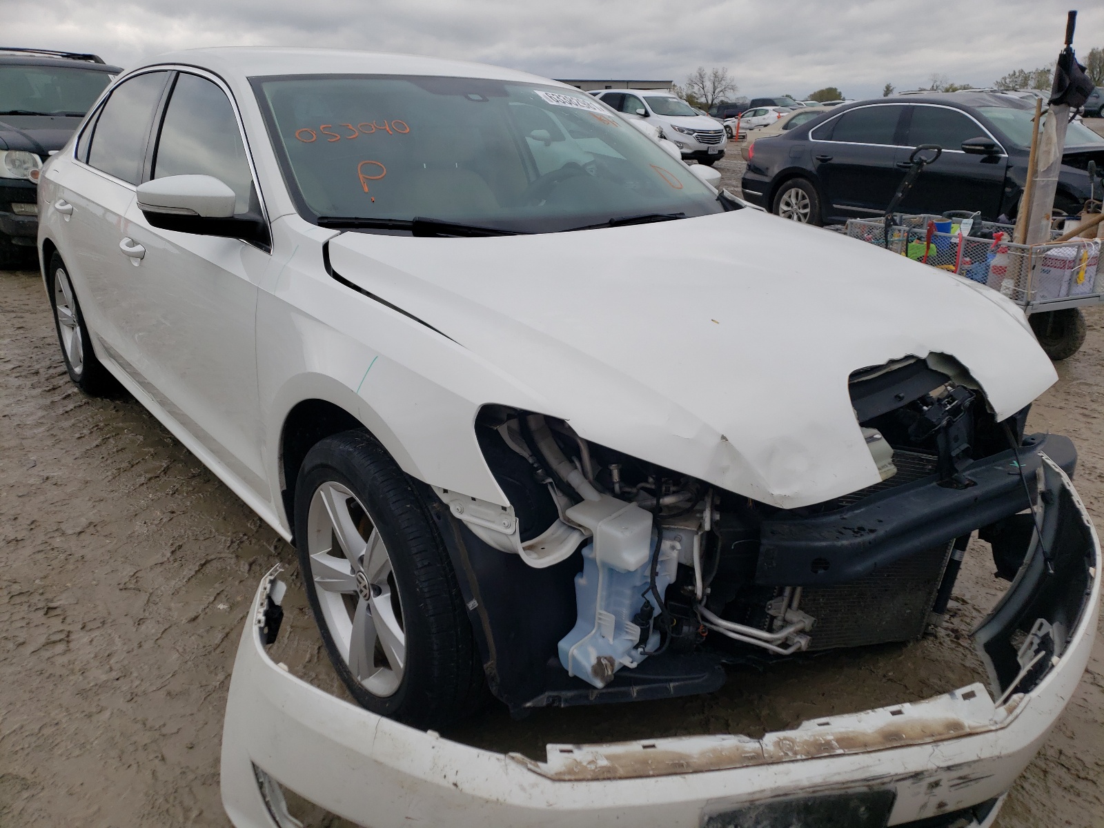 Photo 1 from auction – 2015 VOLKSWAGEN PASSAT SE with VIN 1VWBV7A30FC053040